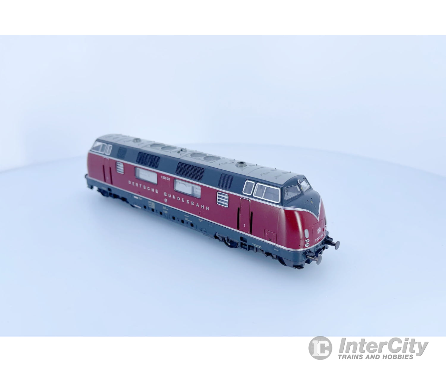Roco 43522 DB V200 Diesel Locomotive DC European Locomotives
