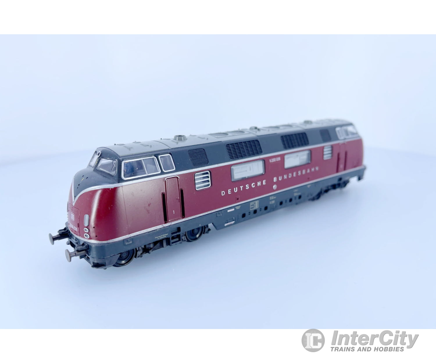 Roco 43522 DB V200 Diesel Locomotive DC European Locomotives