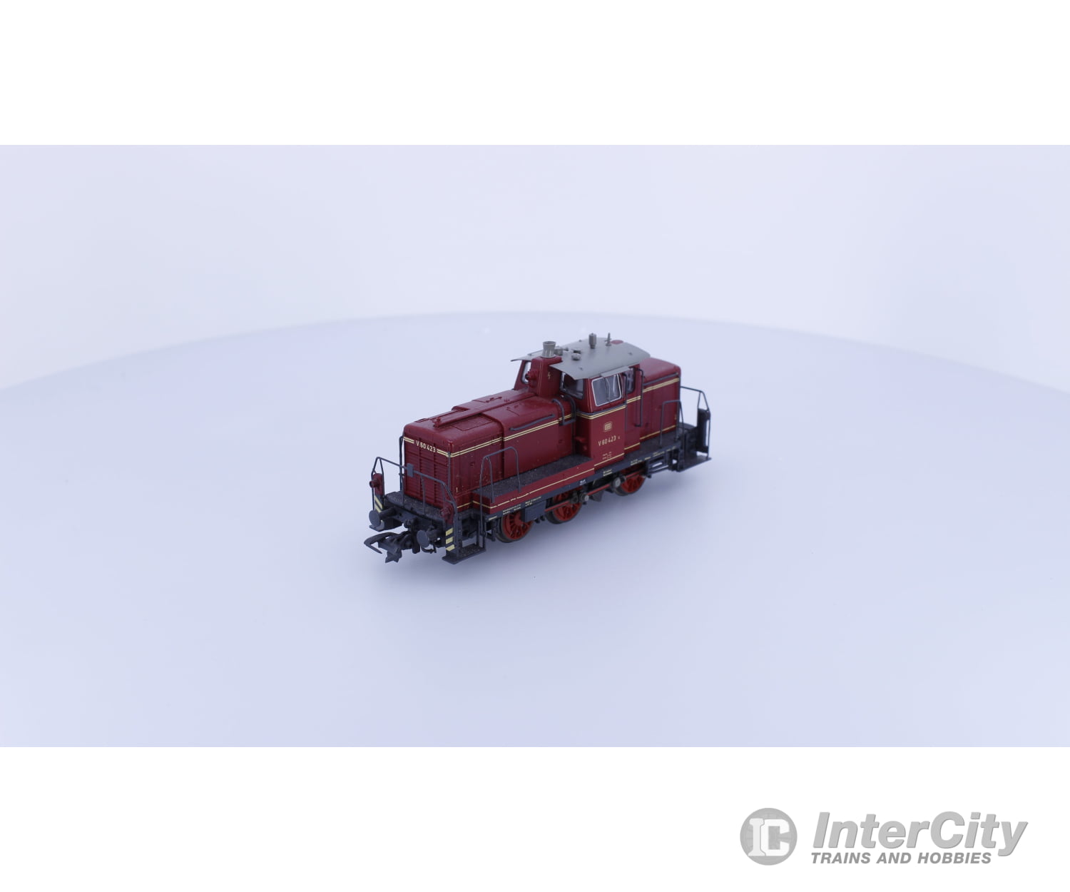 Roco 43620 HO DB BR V60 Diesel Switcher V60423 Analog DC European Locomotives