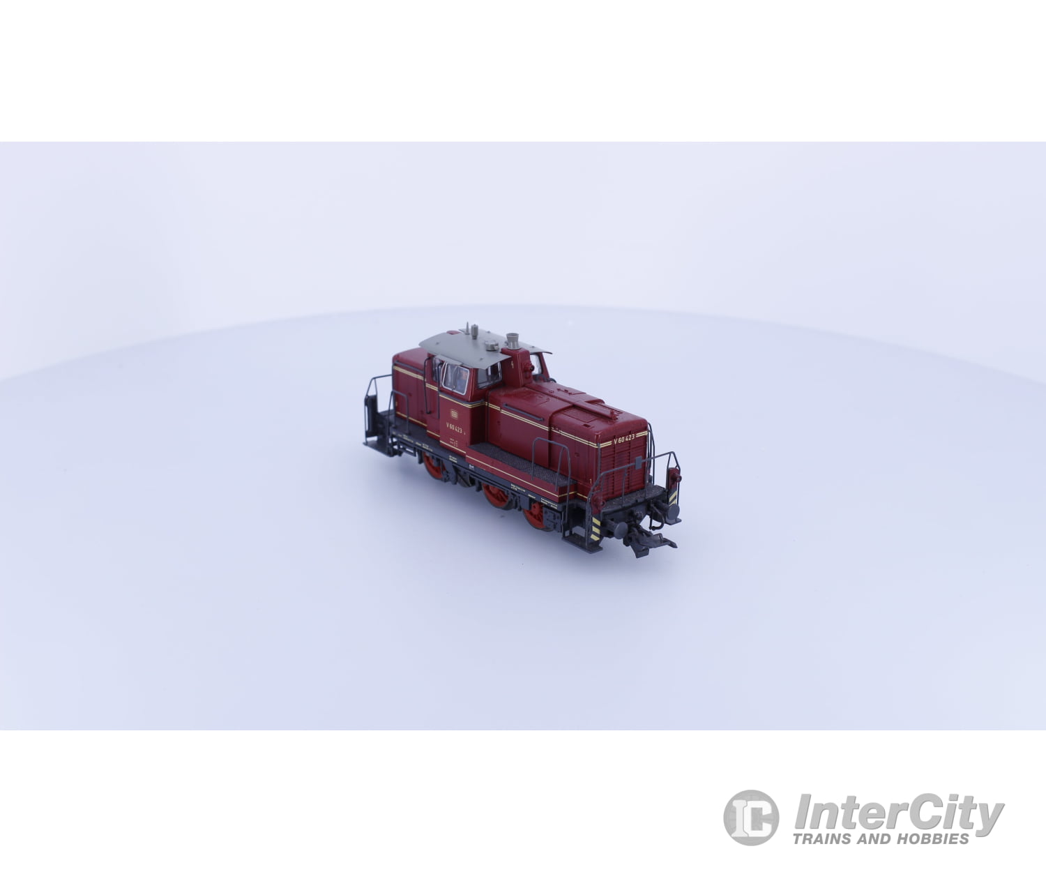 Roco 43620 HO DB BR V60 Diesel Switcher V60423 Analog DC European Locomotives