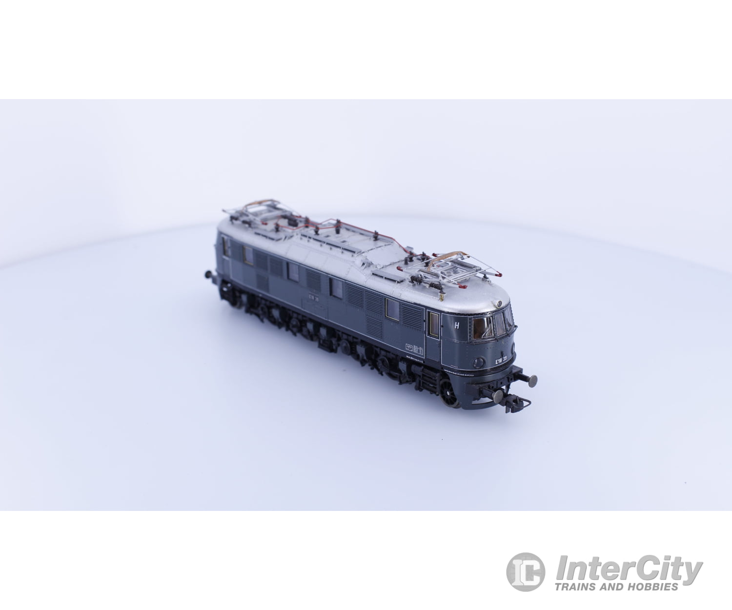 Roco 43758 HO DRG BR E18 Electric Locomotive E1839 Analog DC European Locomotives