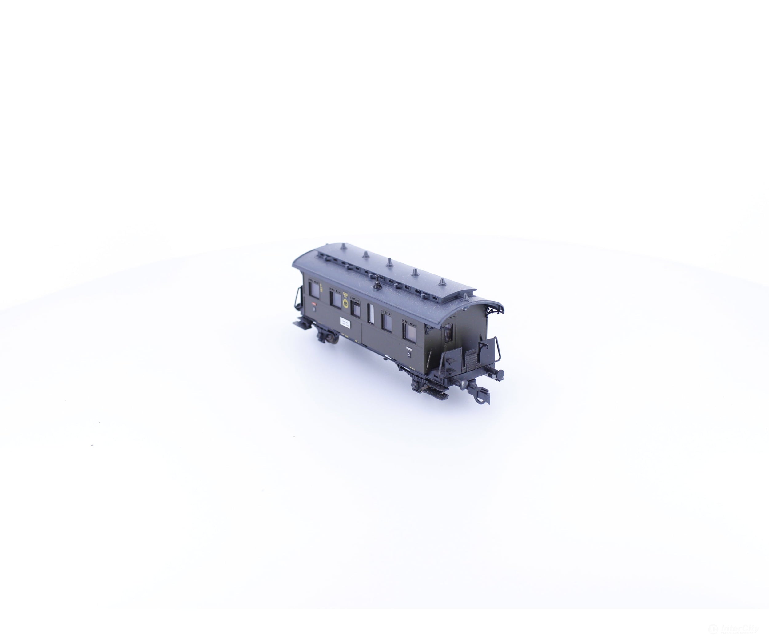 Roco 44235 HO DR 3rd Class Passenger Car 93582 European Passenger Cars