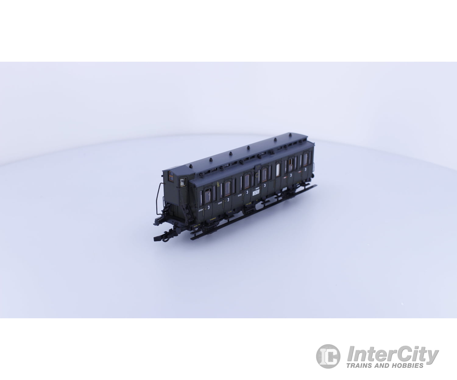Roco 44505 HO DR 3rd Class Passenger Car 54824 European Passenger Cars