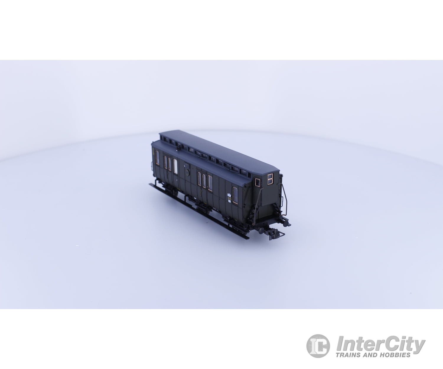 Roco 44510 HO DR Post Wagon with Brakeman’s Cab of the Royal Prussian State Railway 2994 European Passenger Cars