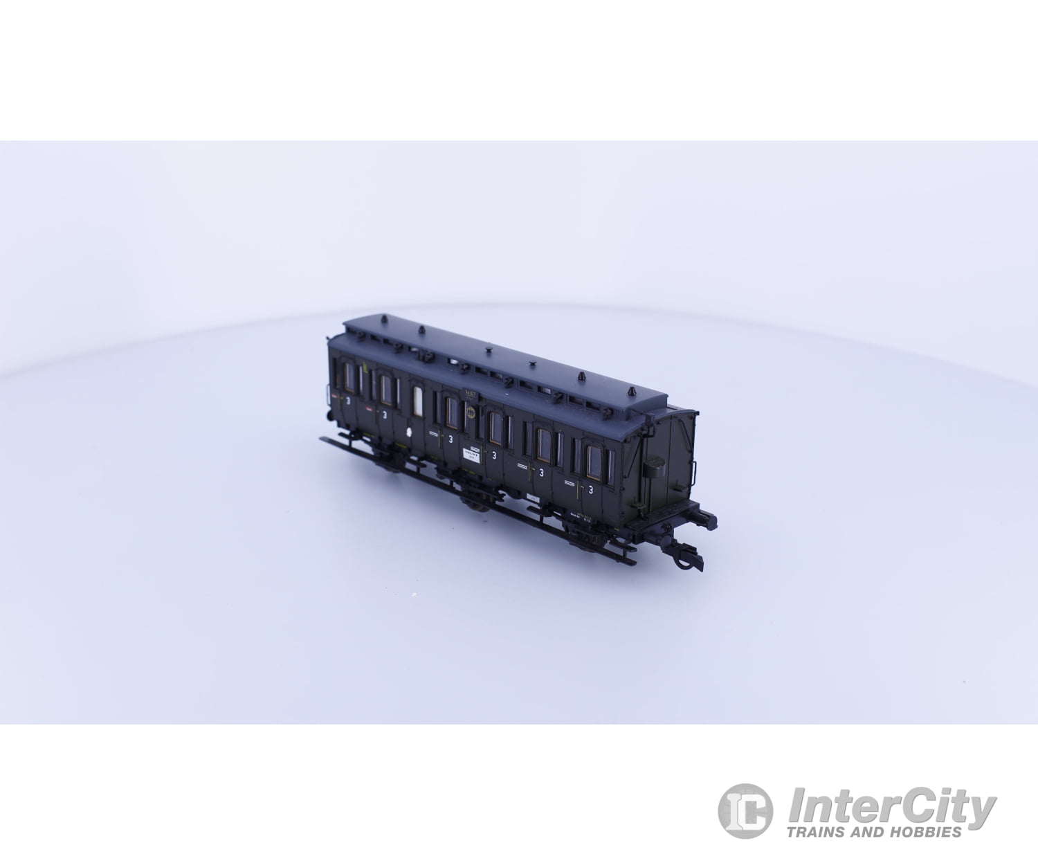 Roco 44511 HO DB 3rd Class Passenger Car of the Royal Prussian State Railway 54827 European Passenger Cars