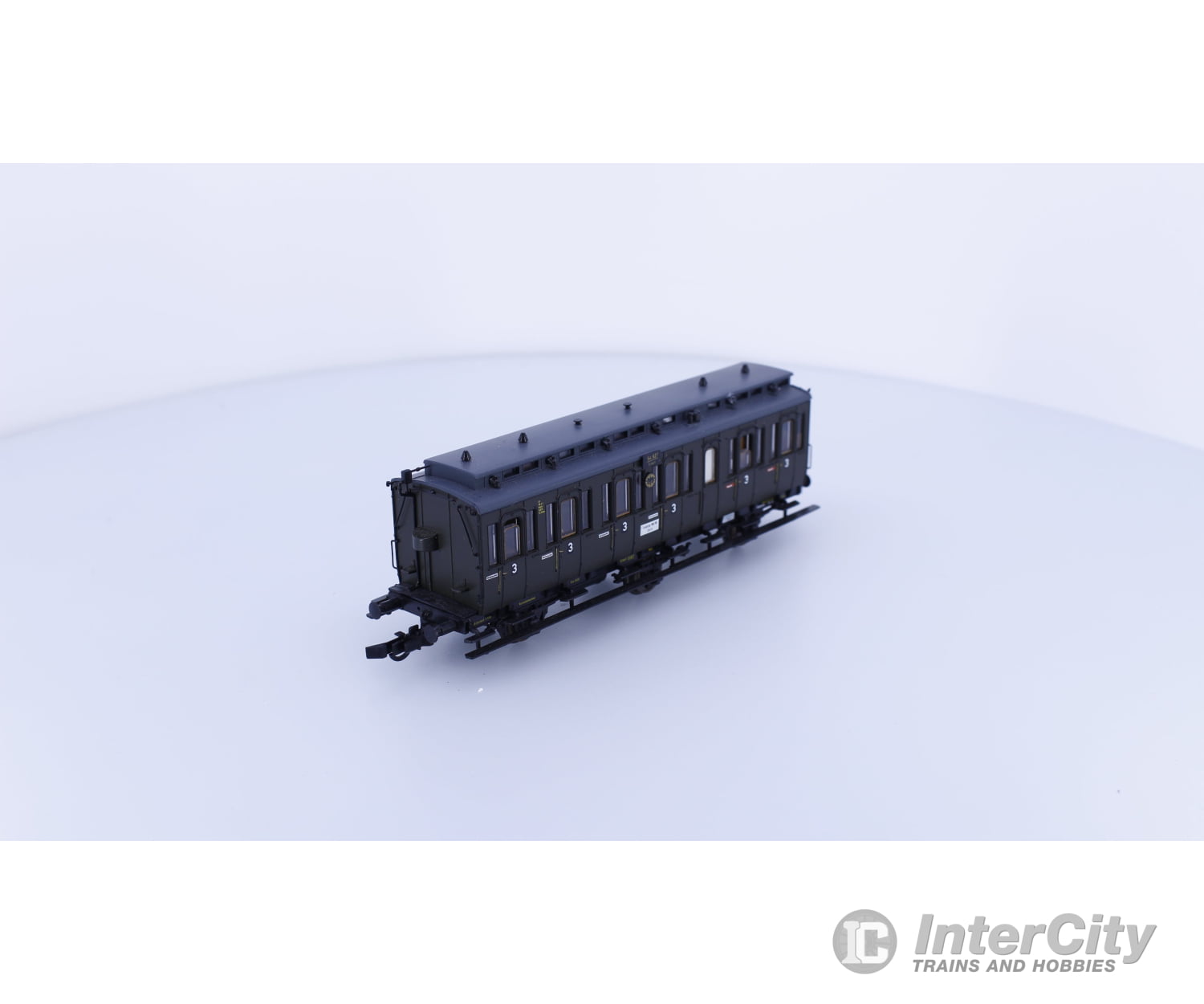 Roco 44511 HO DB 3rd Class Passenger Car of the Royal Prussian State Railway 54827 European Passenger Cars