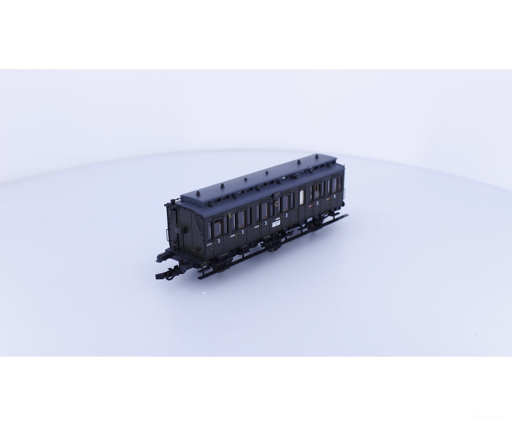 Roco 44511 HO DB 3rd Class Passenger Car of the Royal Prussian State Railway 54827 European Passenger Cars