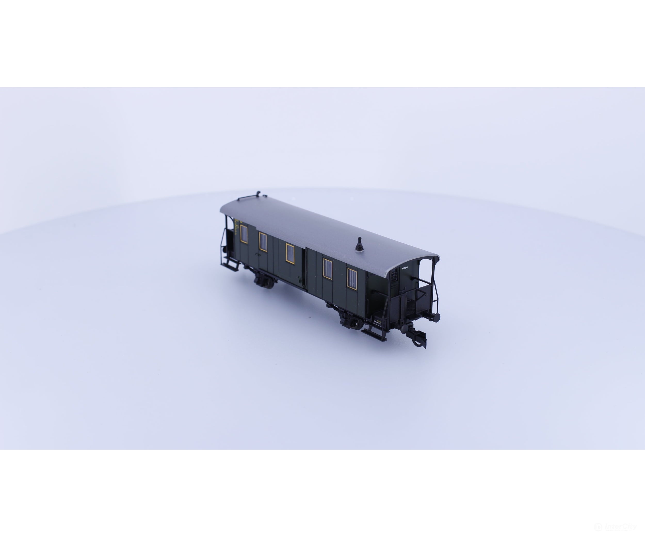 Roco 44828 HO DB Packwagen Baggage Car 09457 European Passenger Cars