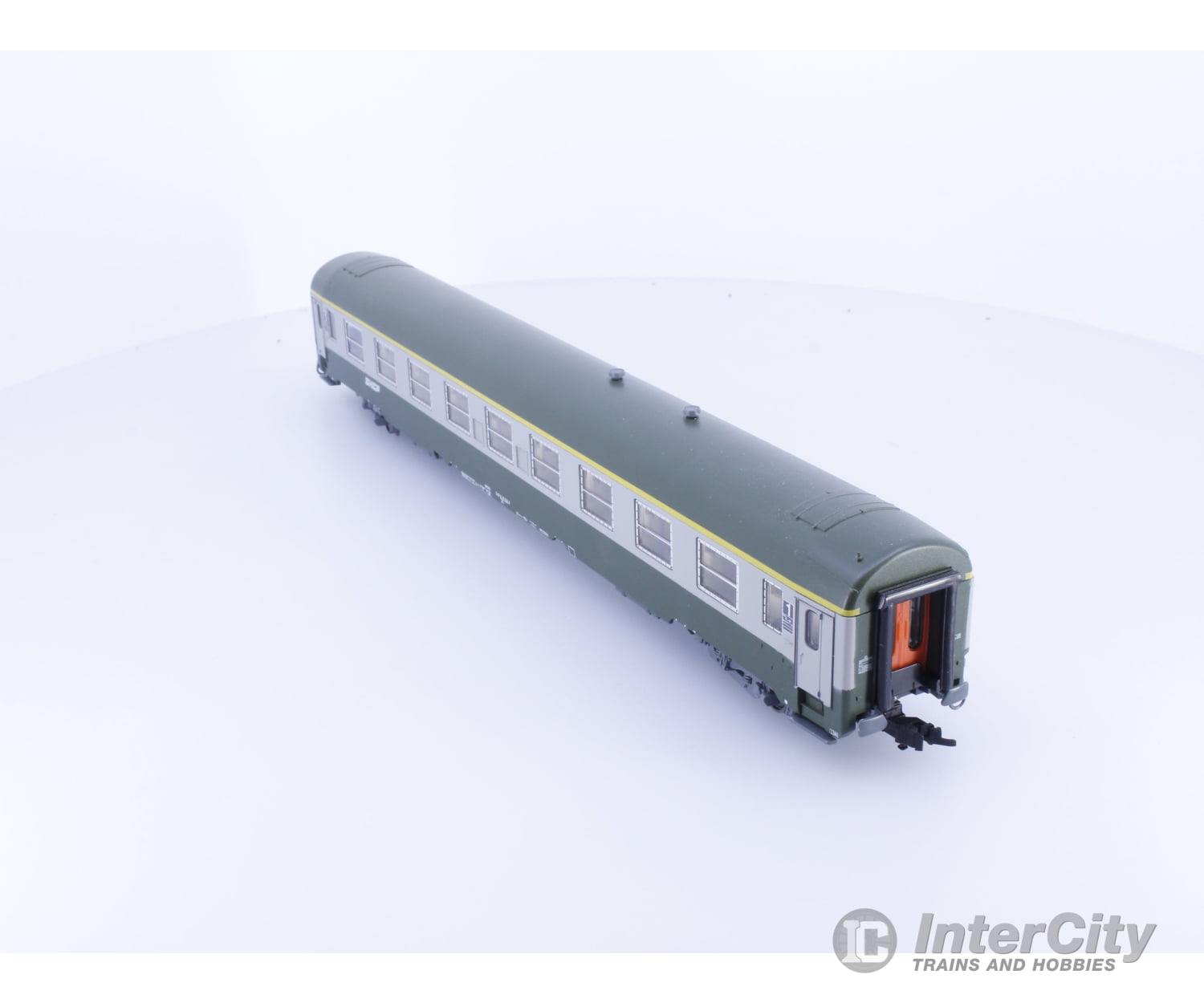 Roco 45200 HO SNCF Personenwagen 1. Kl 364-9 (#1) European Passenger Cars