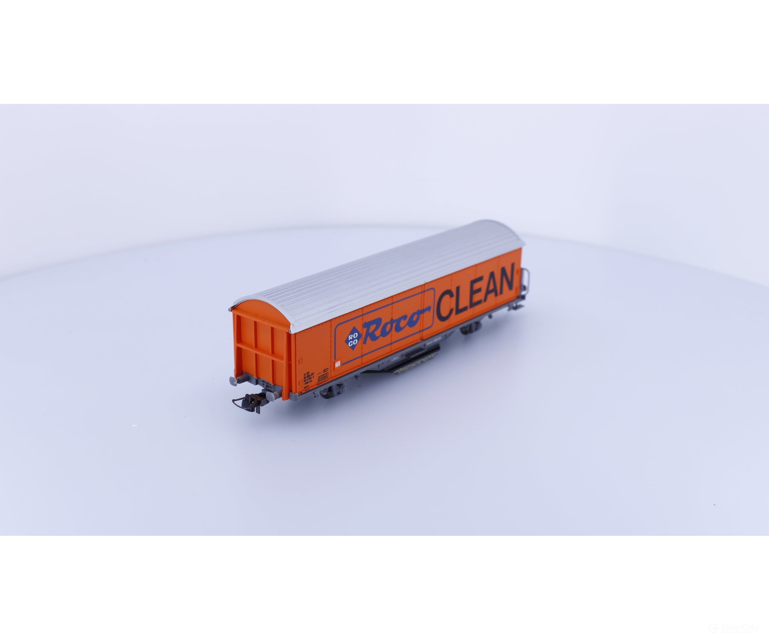Roco 46400 HO Track Cleaning Box Car 285-4 European Freight Cars