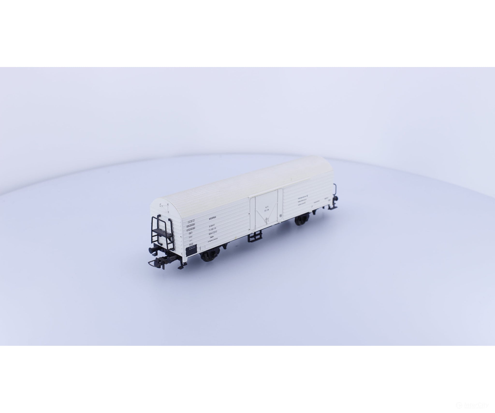 Roco 47056 HO CH-Helenic Railways Refrigerator Goods Wagon 82402232 European Freight Cars