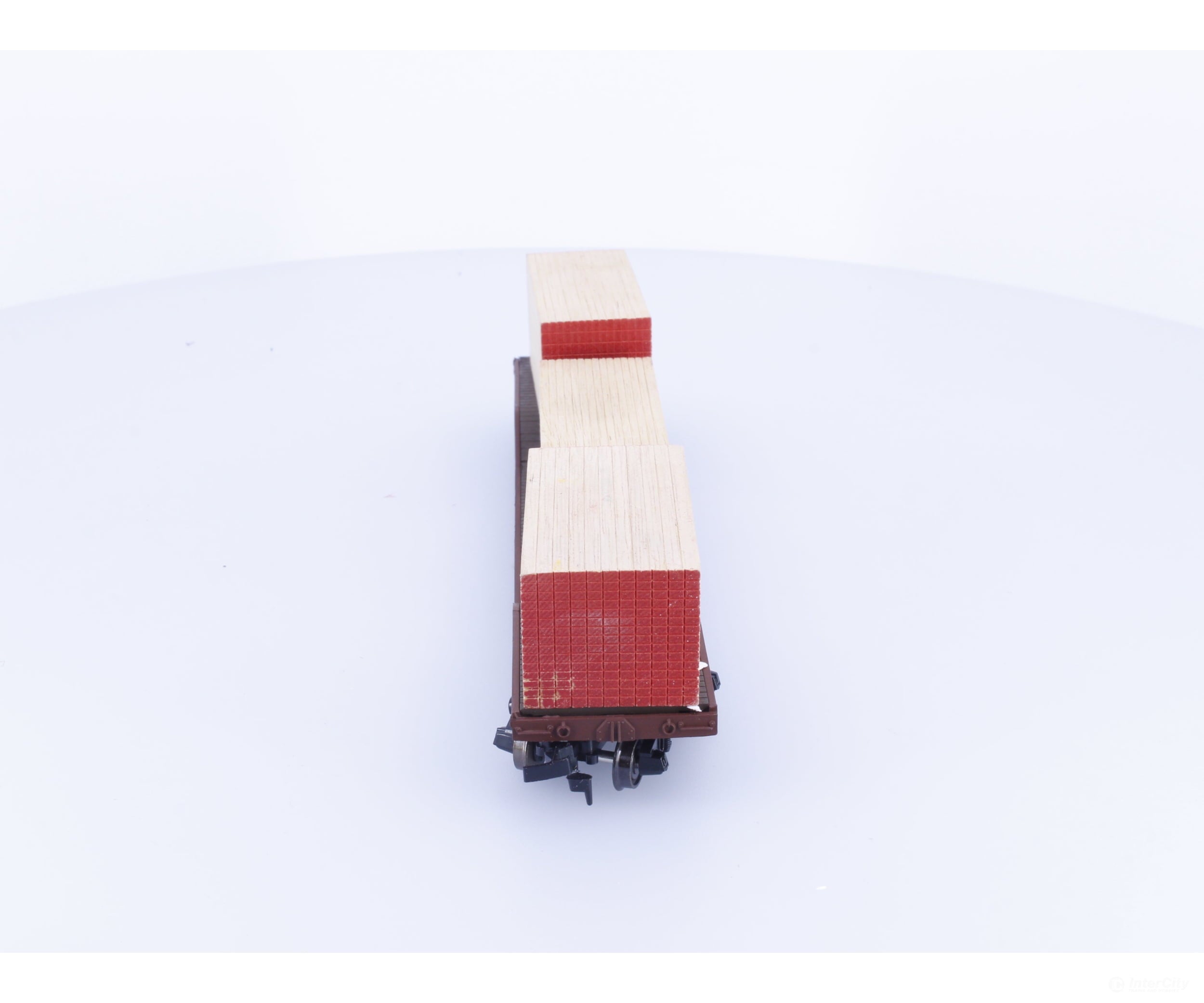 Roco 48993 HO 53’ Depressed Center Flat Car with Wood Load Atchison Topeka and Santa Fe (ATSF) 94578 - Freight Cars