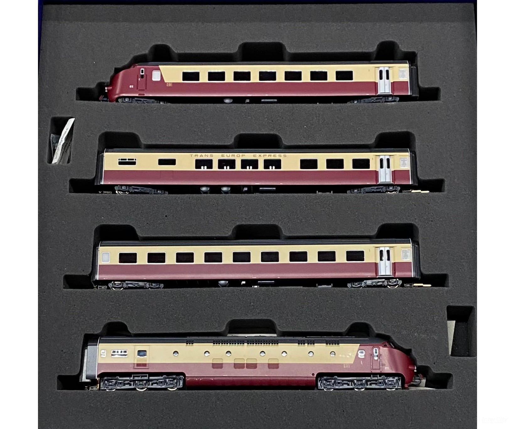 Roco 63120 HO SBB-CFF-FFS RAm TEE Trans Europ Express ’Edelweiss’ 501-502 DCC & Sound European Locomotives
