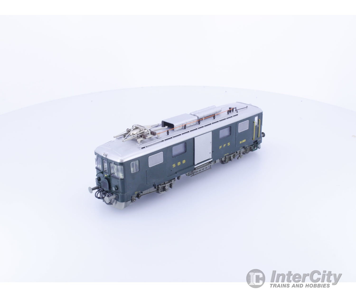 Roco 63537 HO SBB-CFF-FFS DE 4/4 Elektro-Gepacktriebwagen 1669 DCC European Locomotives