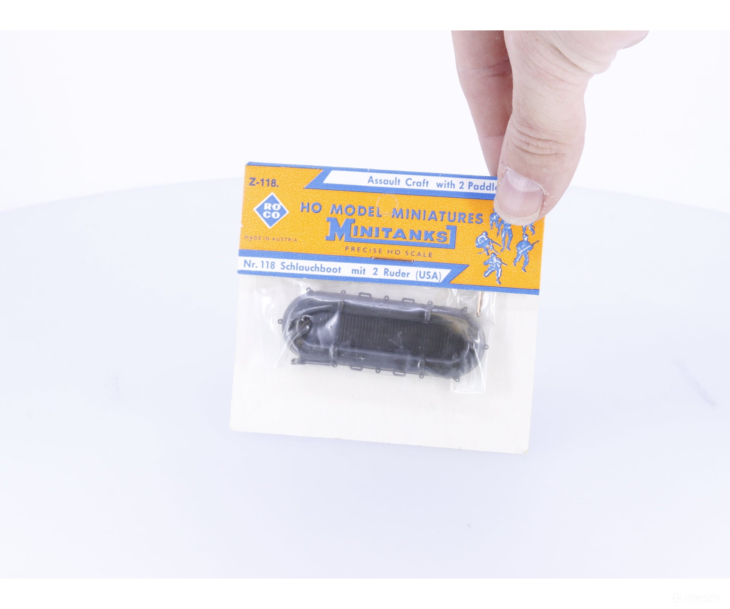 Roco Z-118 HO Assault Craft with 2 Paddles (#1) - Detailing Parts