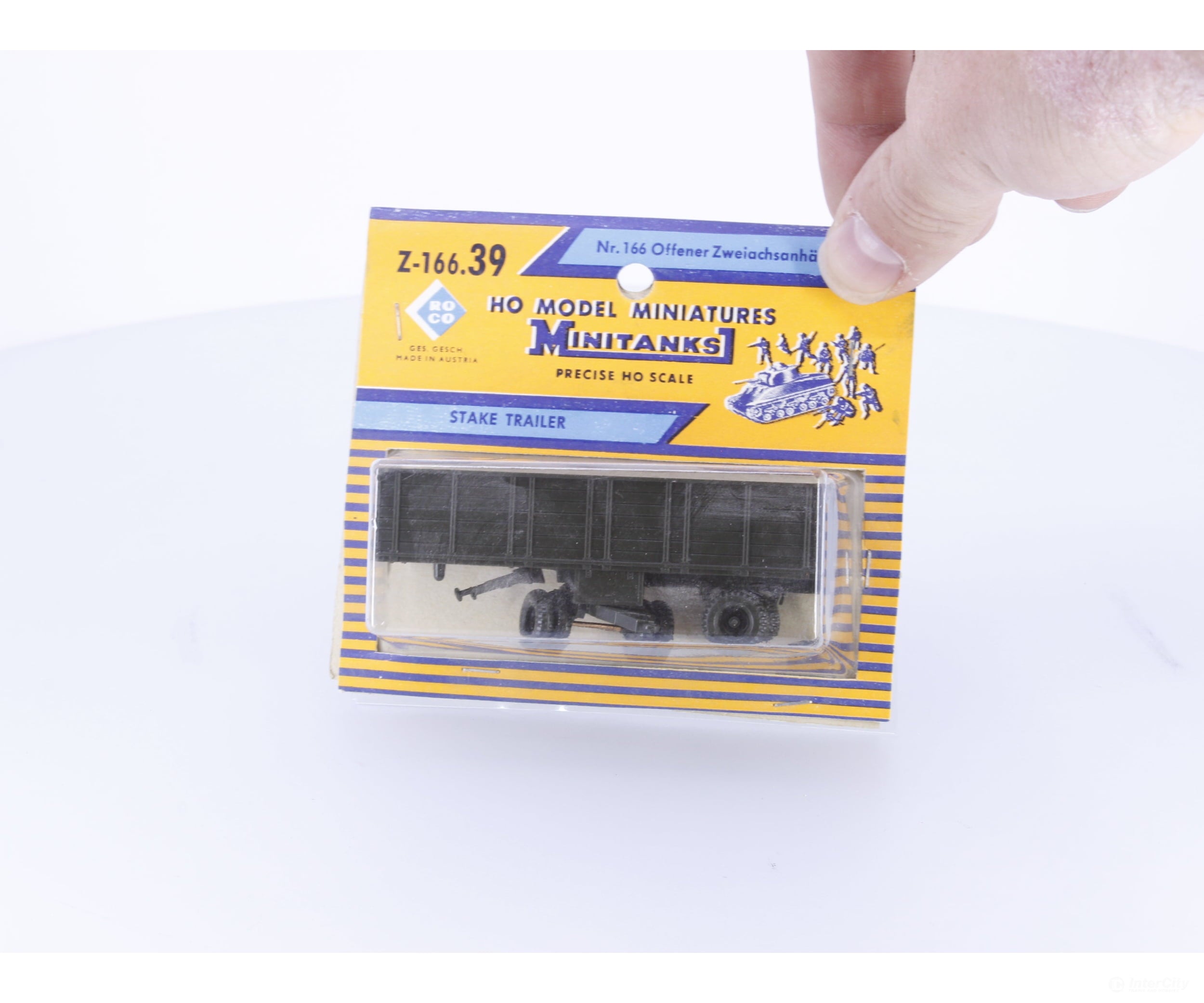 Roco Z-166.39 HO Stake Trailer (#1) - Cars & Trucks
