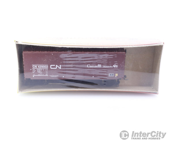 Roundhouse 01120 HO 40’ Modernized Box Car Canadian National (CN) 429002 Freight Cars