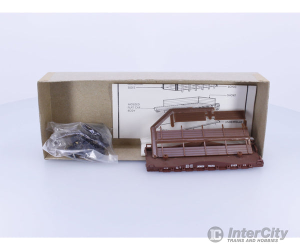 Roundhouse 01452 HO 30’ Flat Car Kit Vermont Railway (VTR) Freight Cars