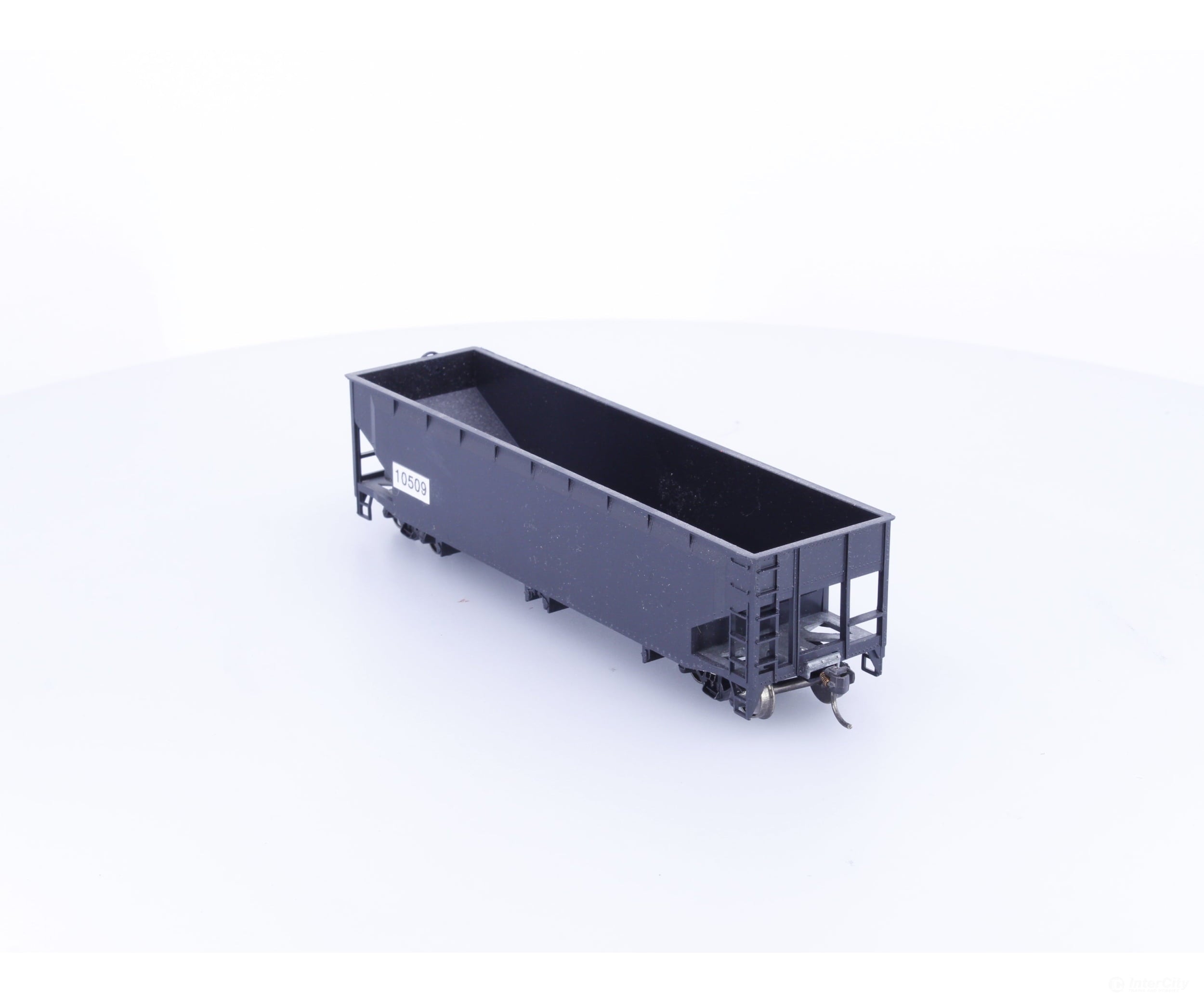 Roundhouse 10509 HO Coal Hopper Undecorated 10509 - Freight Cars