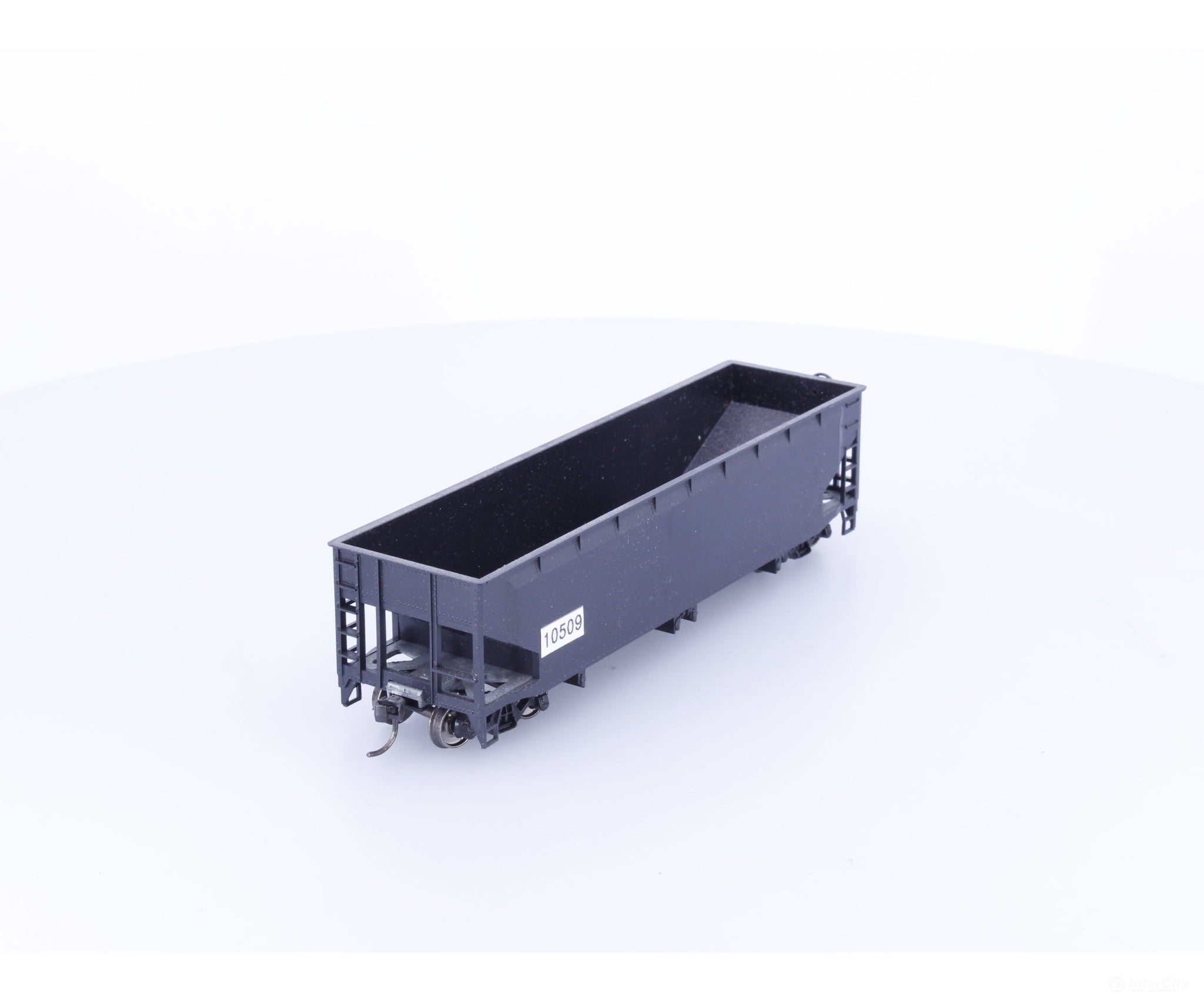 Roundhouse 10509 HO Coal Hopper Undecorated 10509 - Freight Cars