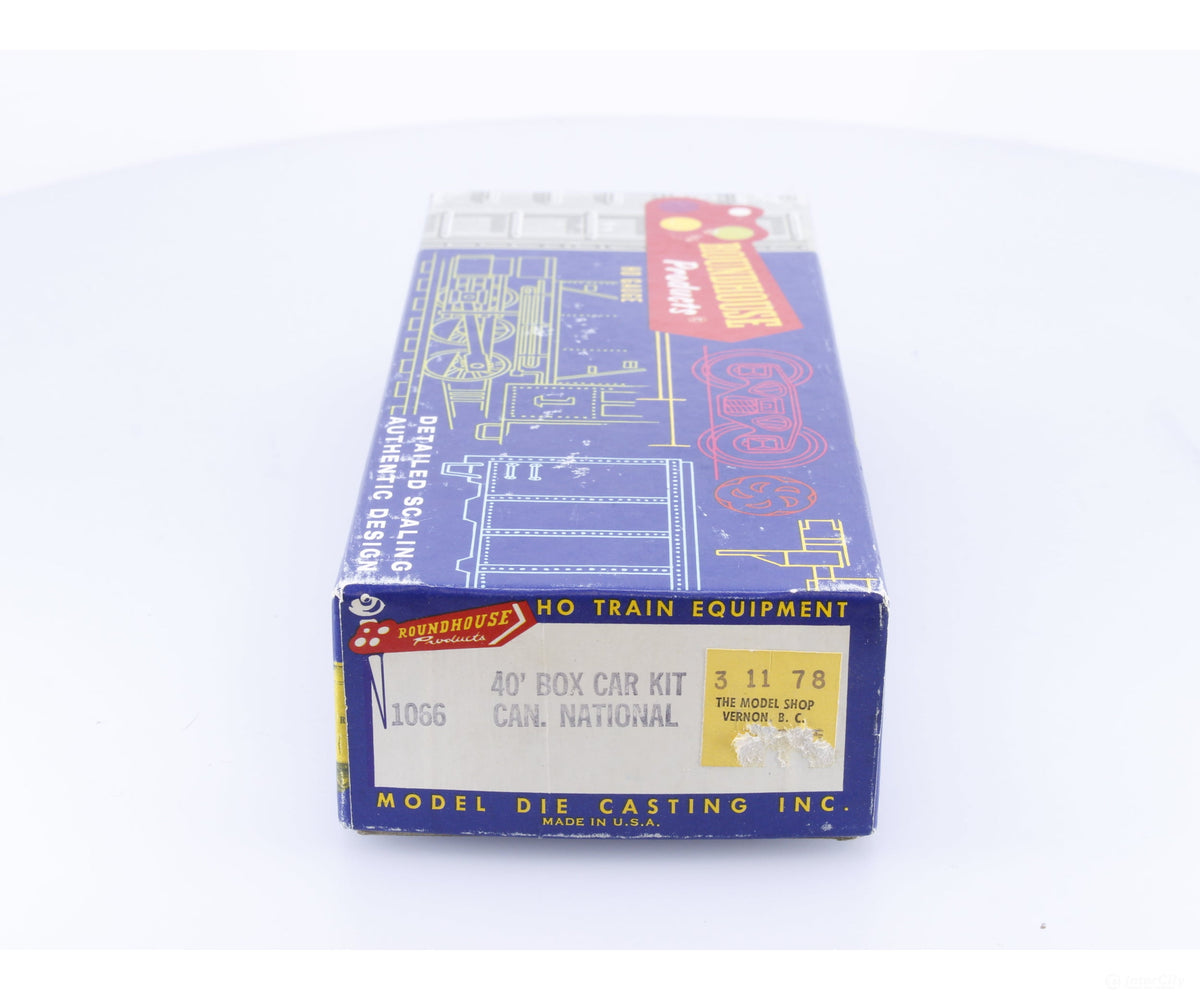 Roundhouse 1066 HO 40’ Box Car Kit Built Canadian National (CN) 424077 - Freight Cars