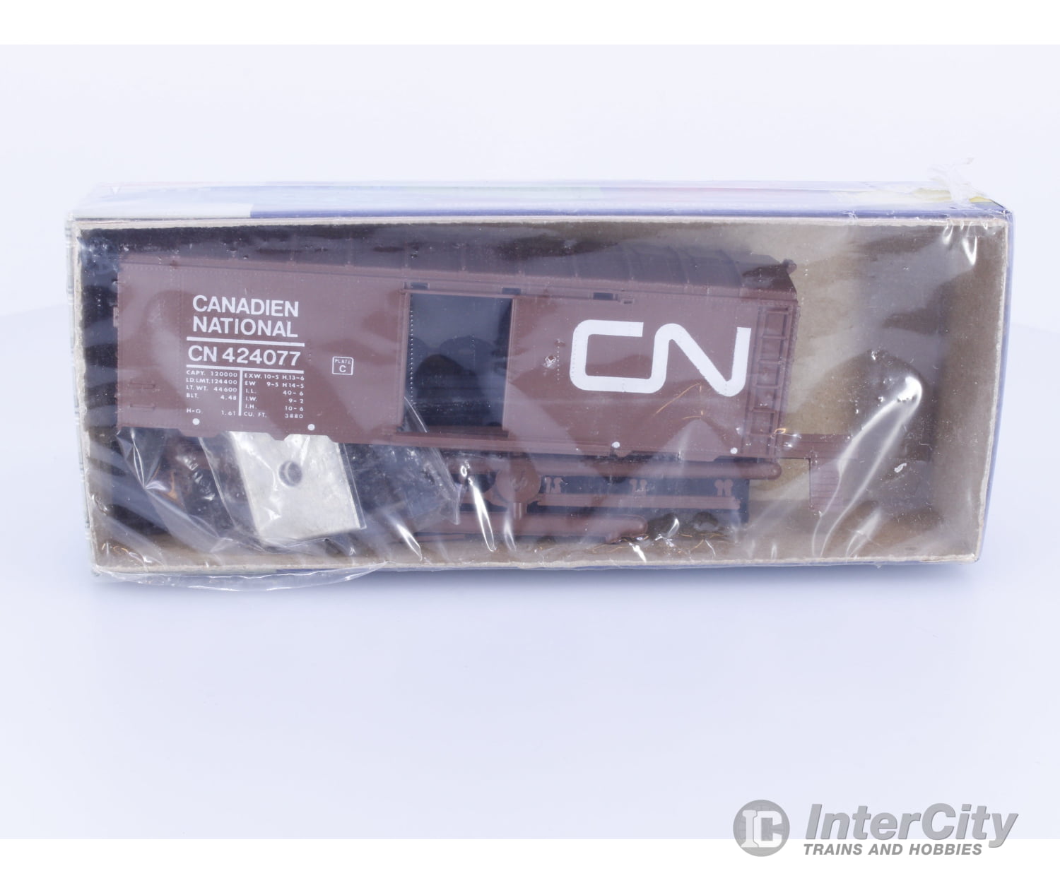 Roundhouse 1066 HO 40’ Boxcar Kit Canadian National (CN) 424077 Freight Cars