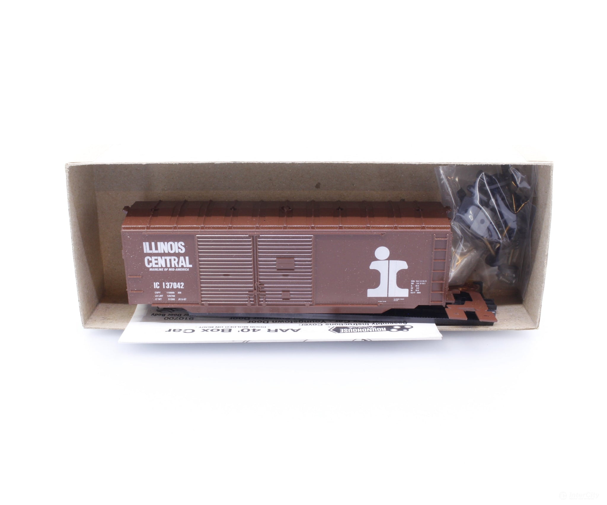Roundhouse 10801 HO 40’ Double Door Box Car Illinois Central (IC) 137042 Freight Cars