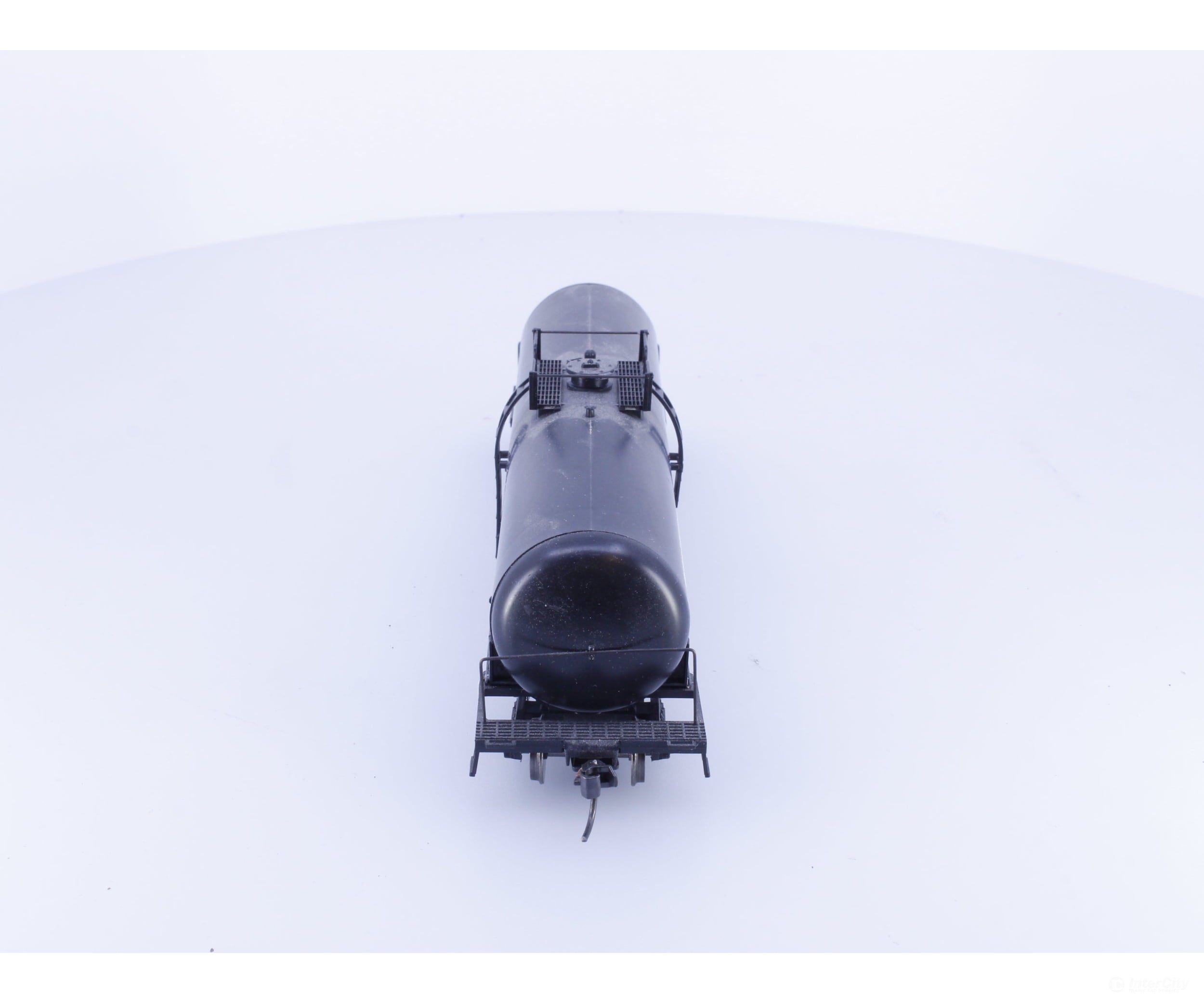 Roundhouse 11241 HO 50’ Tank Car Canadian General Transit (CGLX/CGTX) 11241 - Freight Cars