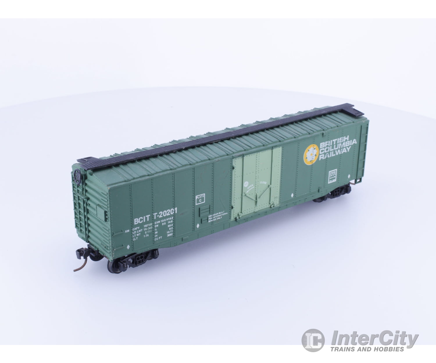 Roundhouse 1265 HO 50’ Plug Door Boxcar Kit BC Rail (BCOL) T20201 Freight Cars