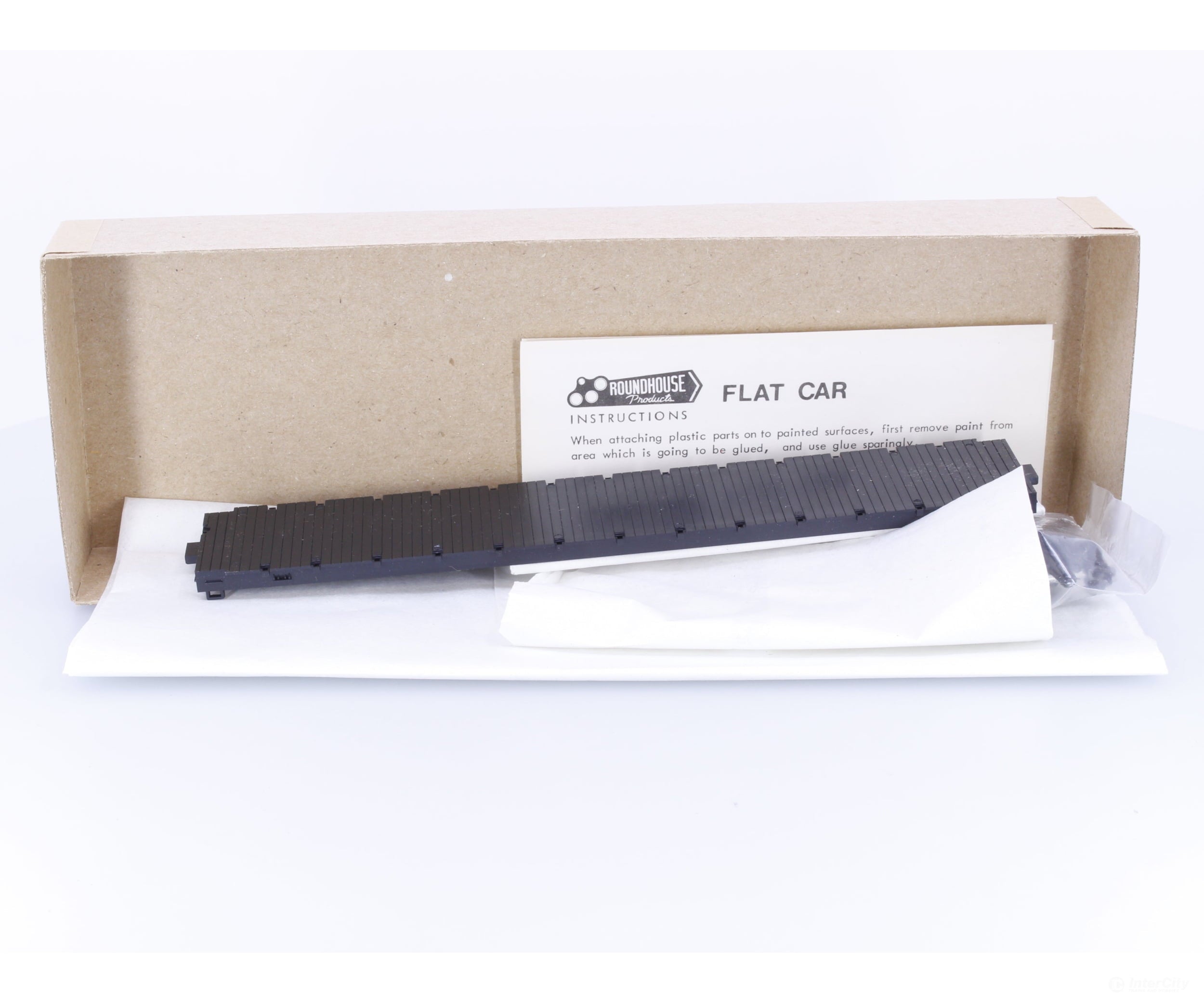 Roundhouse 1280 HO 60’ Flatcar Kit #3 Undecorated - Freight Cars