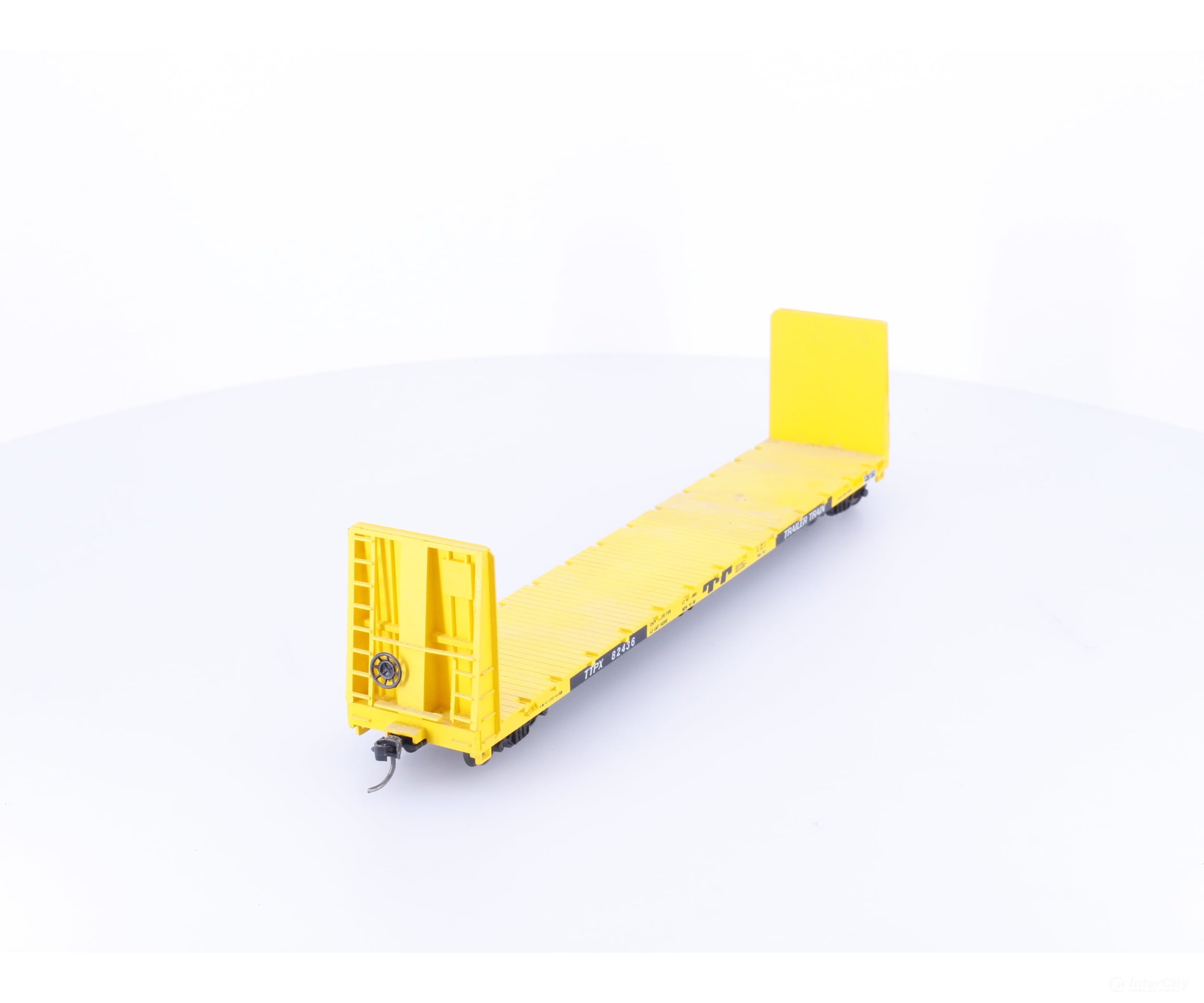 Roundhouse 1301 HO 60’ Bulkhead Flat Car (TTPX) Trailer Train TTX Corp. (TTX) 82436 - Freight Cars