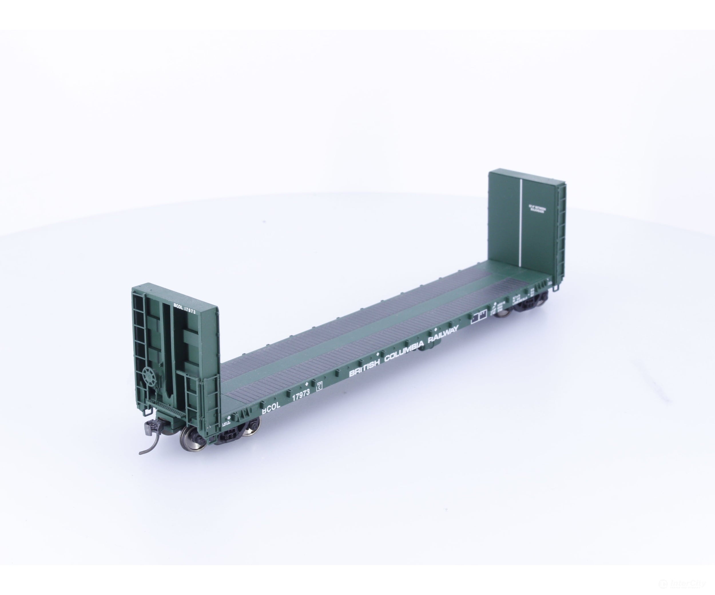 Roundhouse 1314 HO 60’ Bulkhead Flat Car BC Rail (BCOL) 17973 - Freight Cars