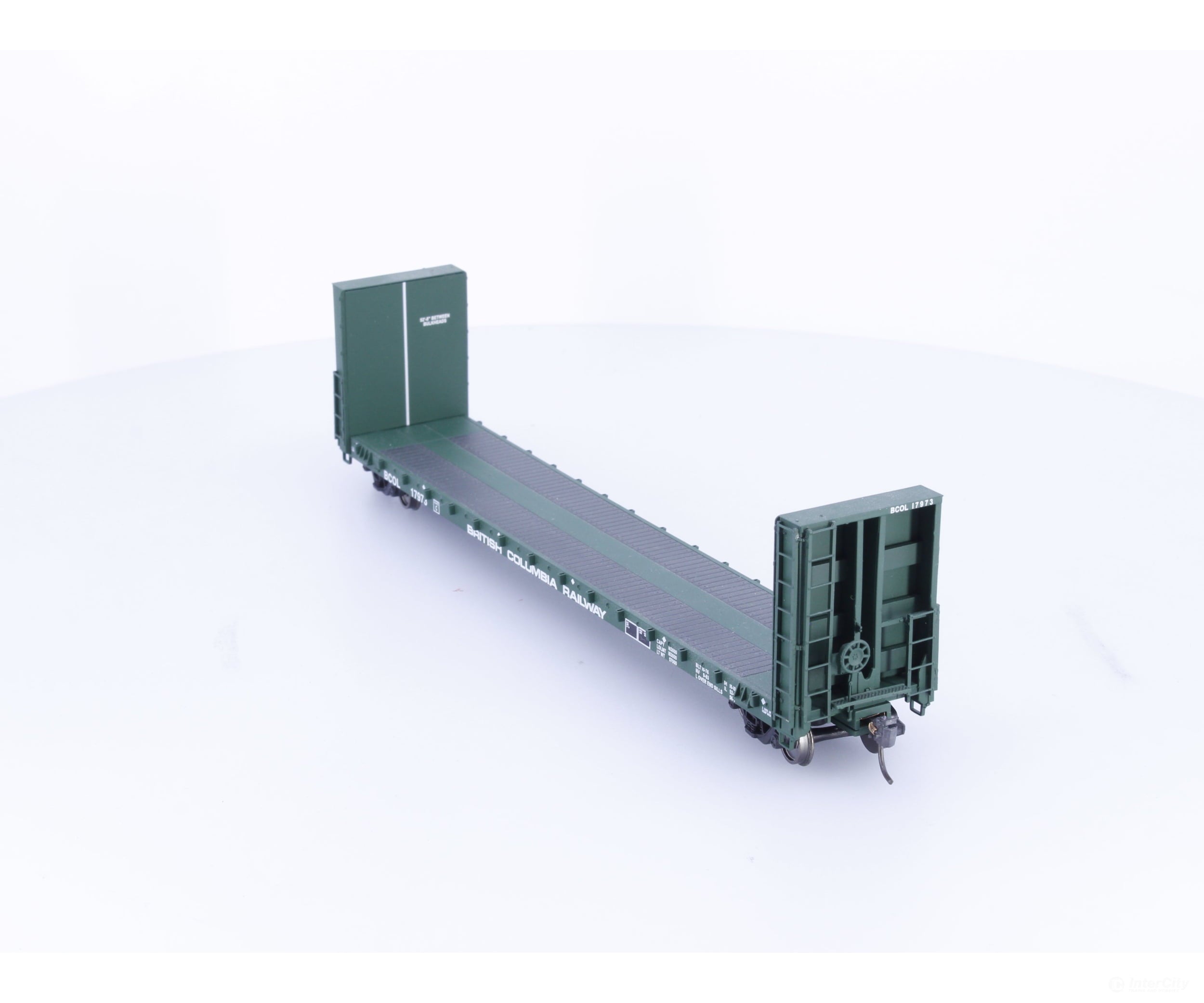 Roundhouse 1314 HO 60’ Bulkhead Flat Car BC Rail (BCOL) 17973 - Freight Cars