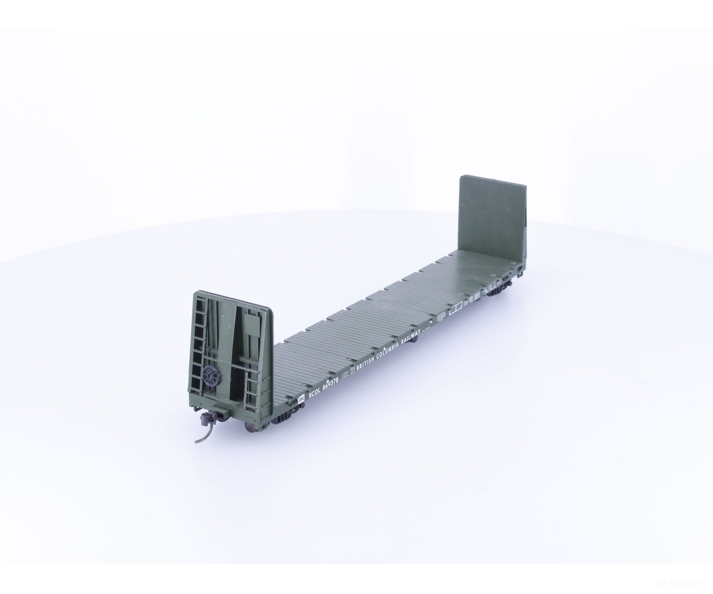 Roundhouse 1314 HO 60’ Bulkhead Flat Car BC Rail (BCOL) 869378 - Freight Cars