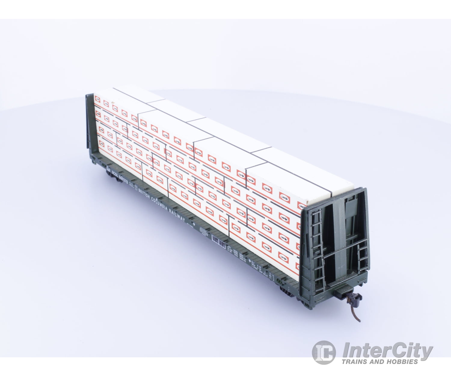Roundhouse 1314 HO 60’ Bulkhead Flatcar with Canfor Lumber Load #2 BC Rail (BCOL) 869378 Freight Cars