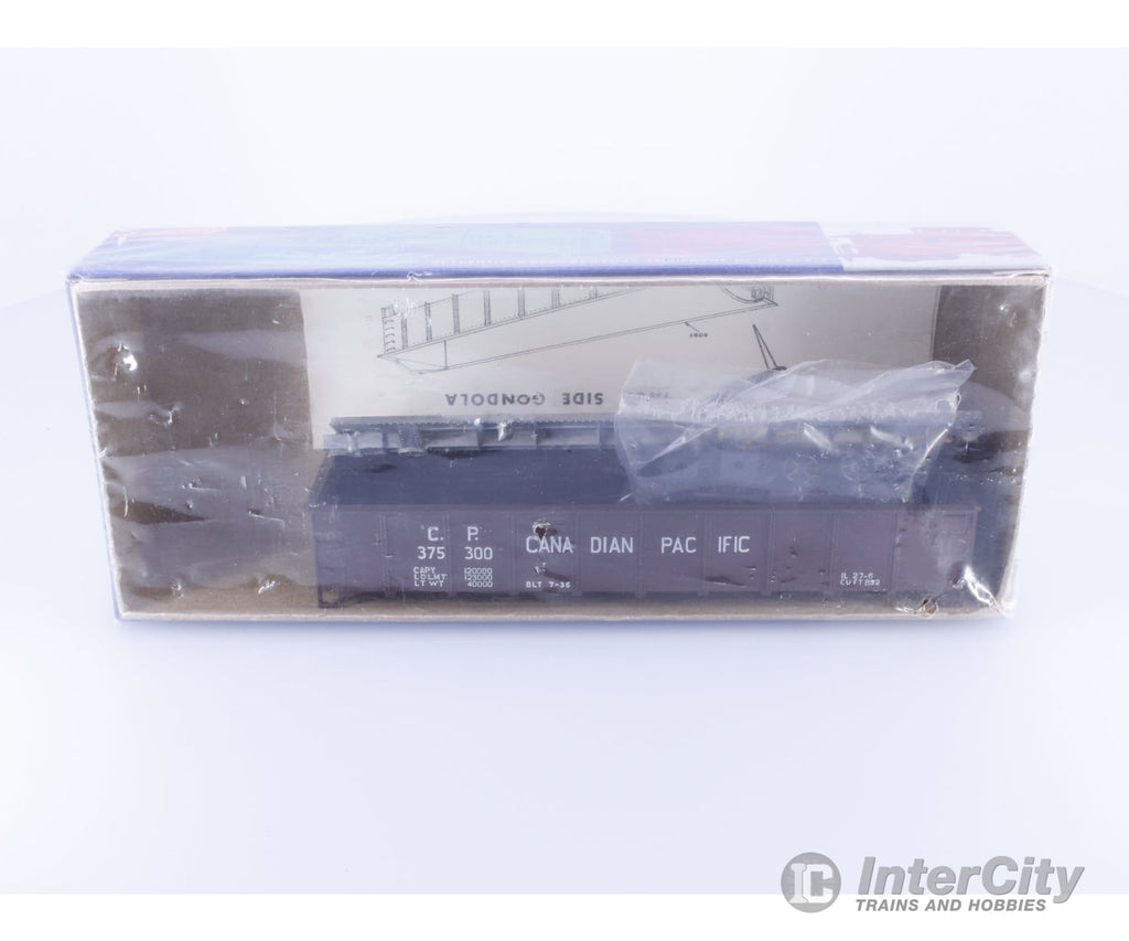 Roundhouse 1353 HO Gondola Kit Canadian Pacific (CP) 375300 Freight Cars