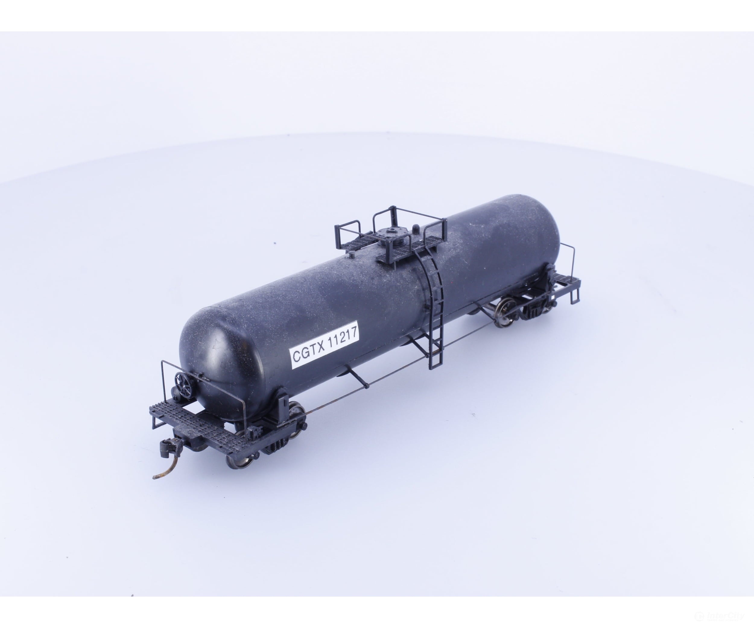 Roundhouse 1370 HO 50’ Tank Car #2 Canadian General Transit (CGLX/CGTX) 11217 - Freight Cars