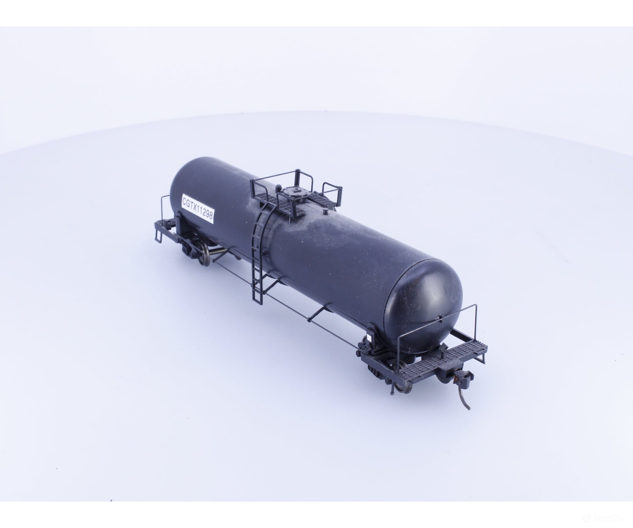 Roundhouse 1370 HO 50’ Tank Car Canadian General Transit (CGLX/CGTX) 11298 - Freight Cars