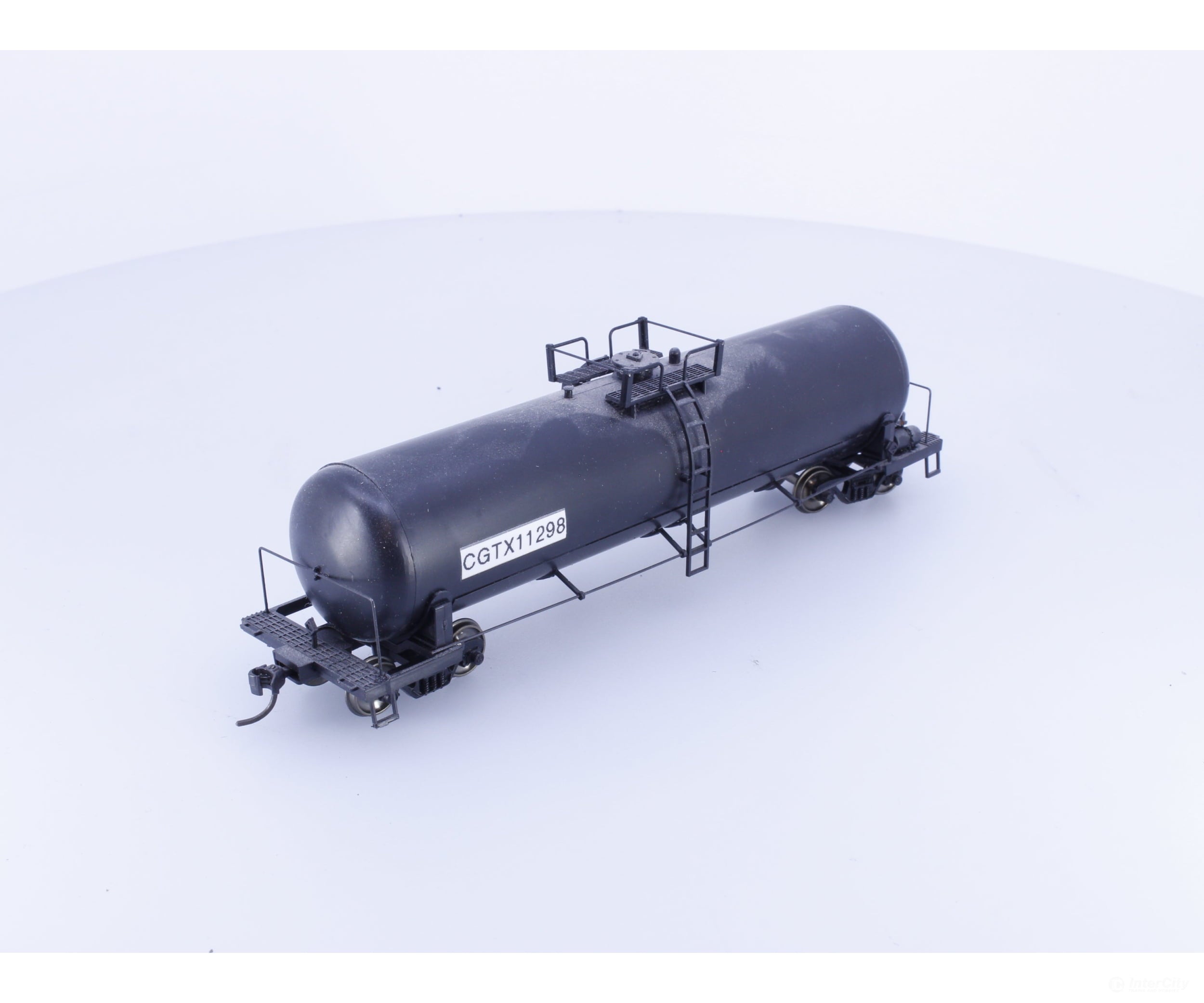 Roundhouse 1370 HO 50’ Tank Car Canadian General Transit (CGLX/CGTX) 11298 - Freight Cars