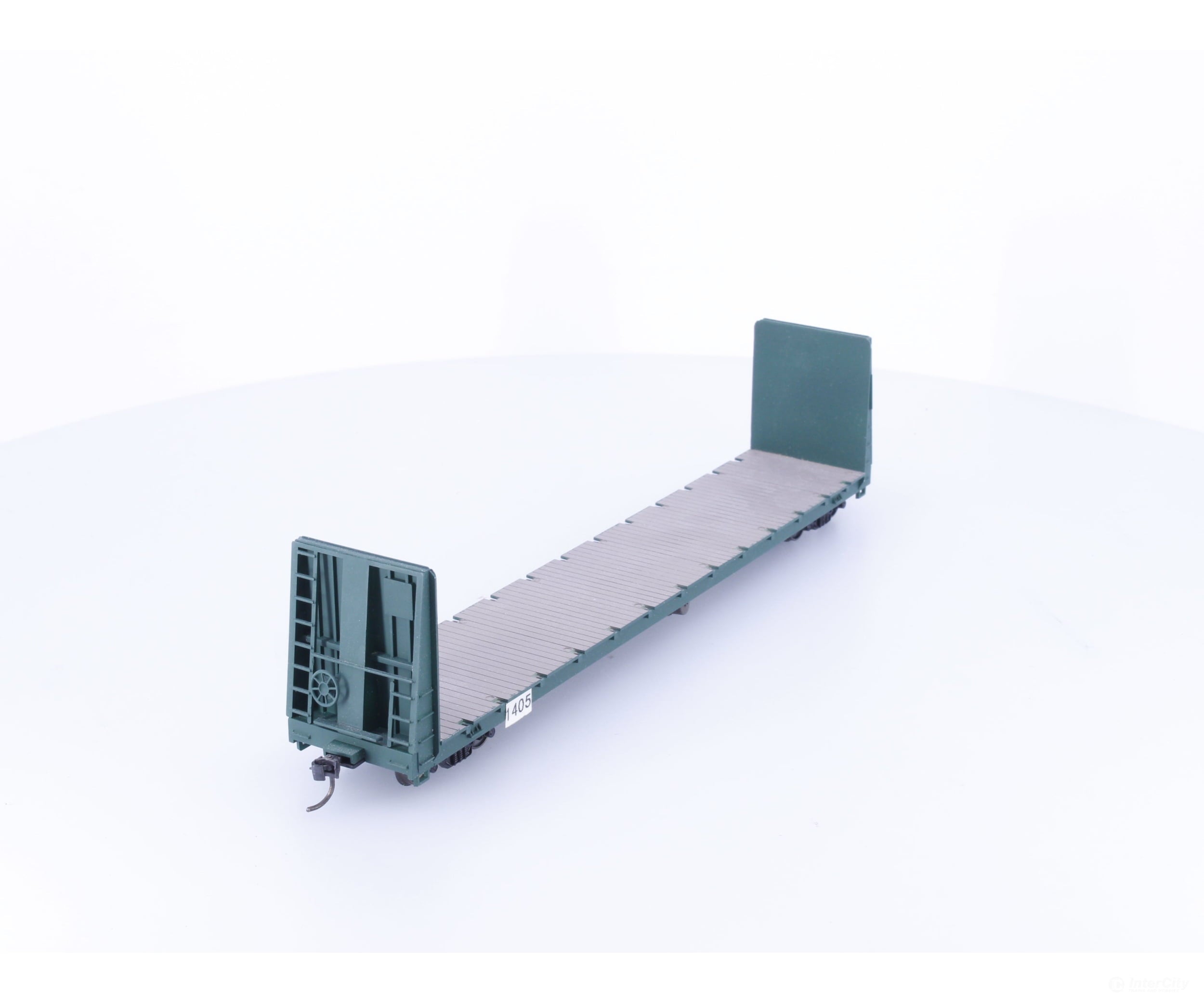 Roundhouse 1405 HO 60’ Bulkhead Flat Car Undecorated 1405 - Freight Cars