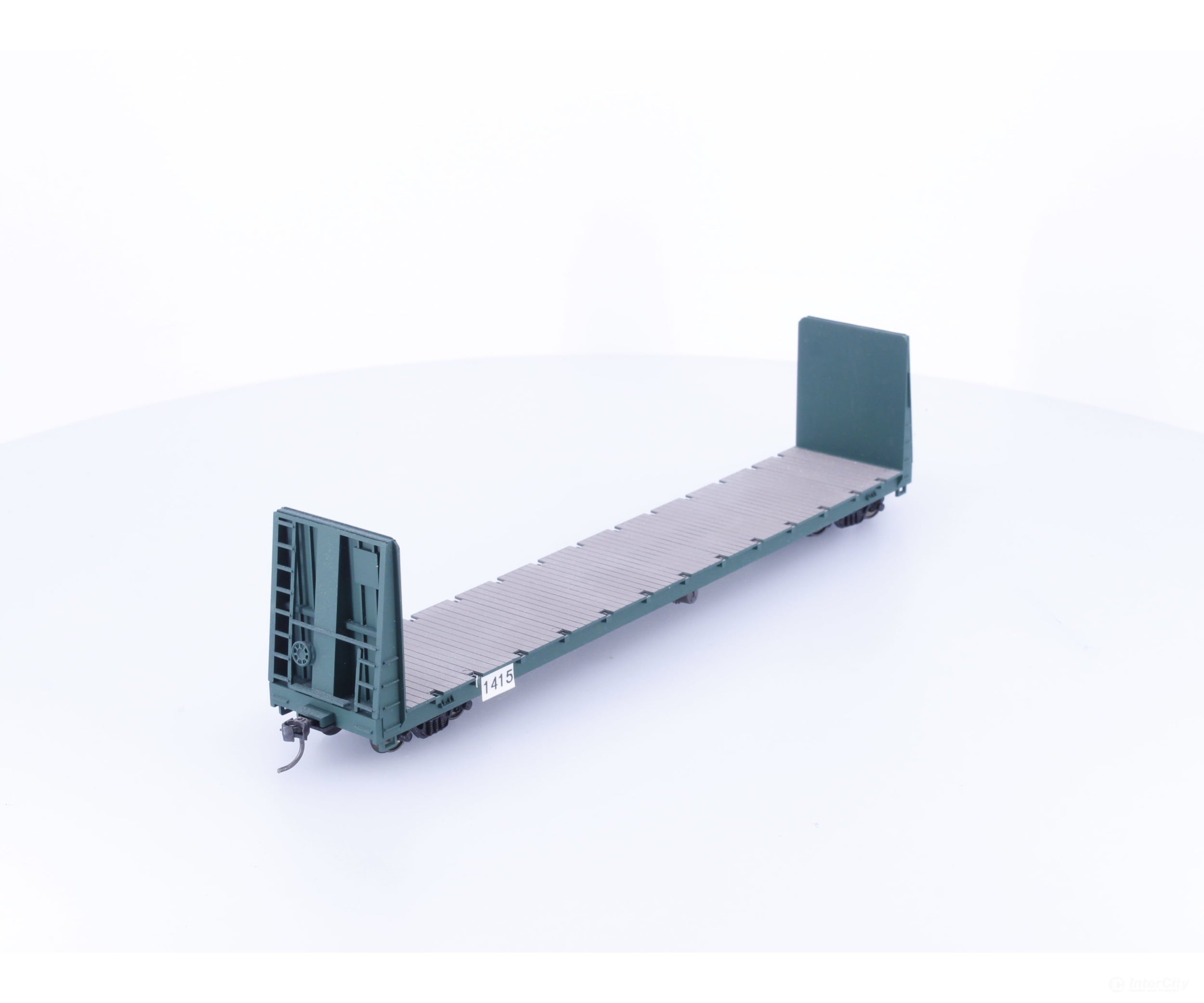 Roundhouse 1415 HO 60’ Bulkhead Flat Car Undecorated 1415 - Freight Cars