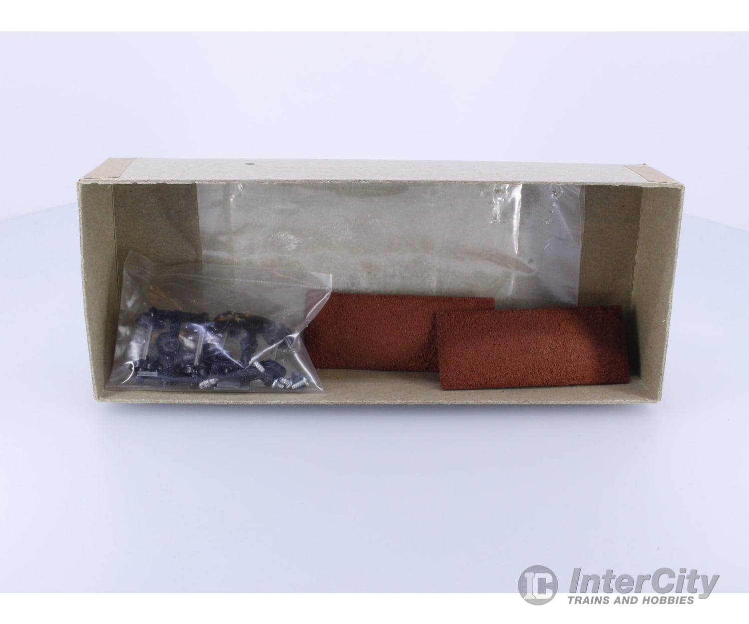 Roundhouse 1422 HO Ore Car Kit Canadian National (CN) 114771 Freight Cars