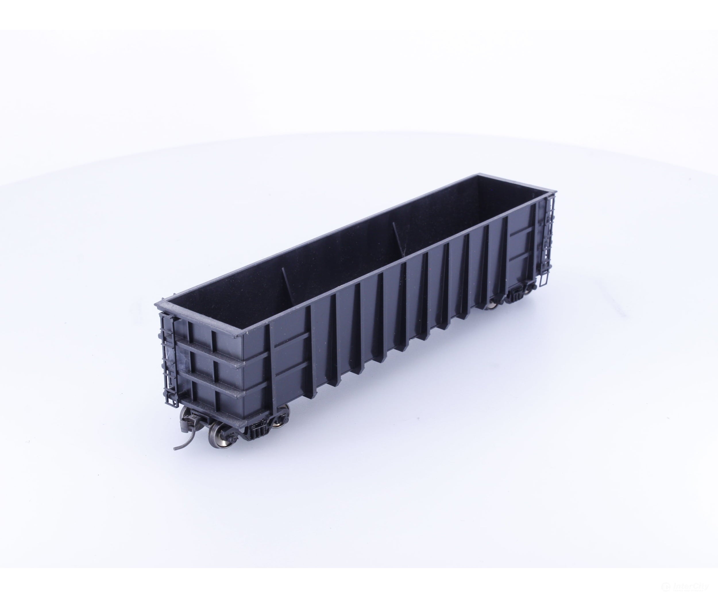 Roundhouse 1640 HO 50’ Thrall Gondola #8 Undecorated - Freight Cars