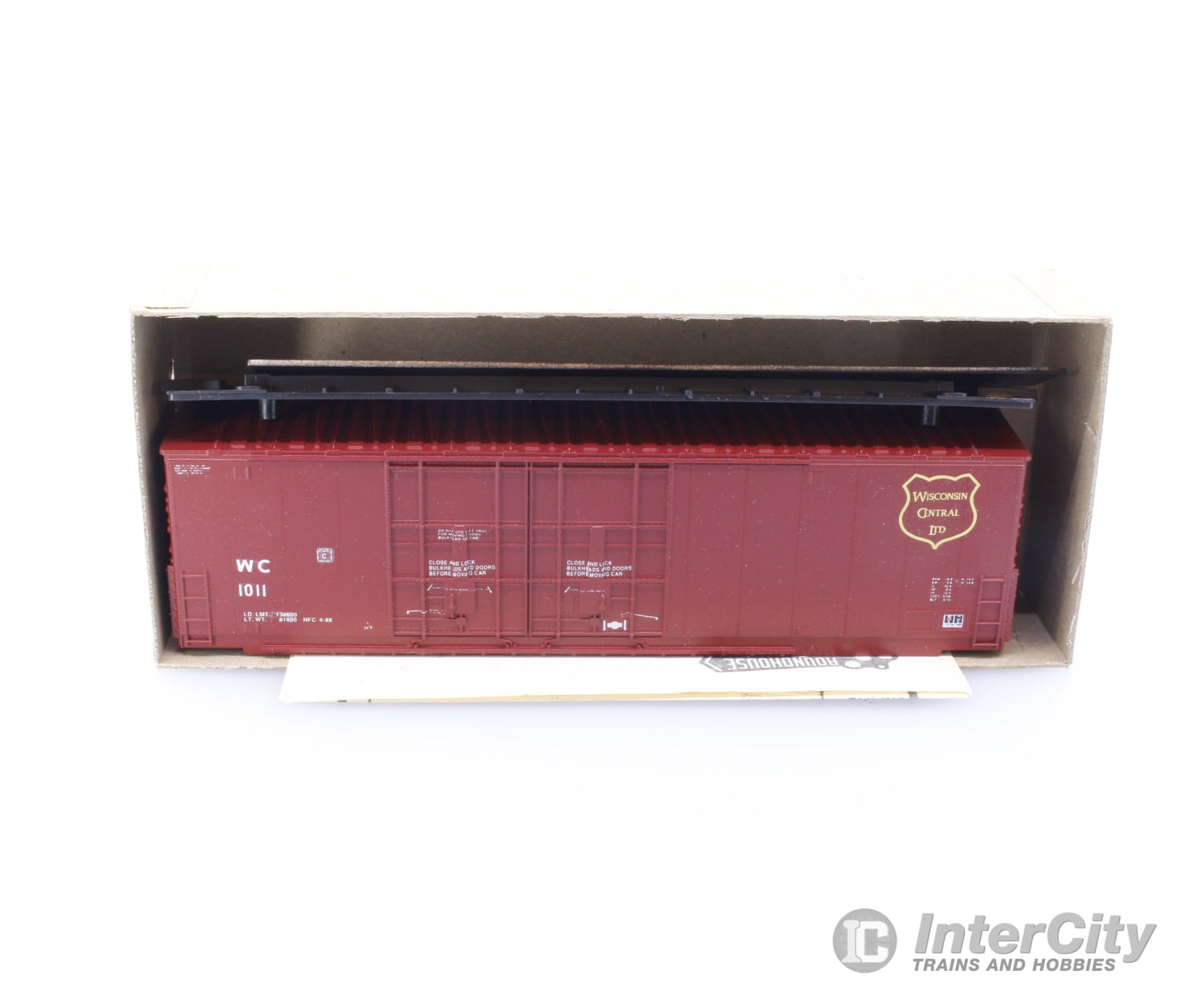 Roundhouse 1657 HO 50’ Double Door Boxcar Kit Wisconsin Central (WC) 1011 Freight Cars