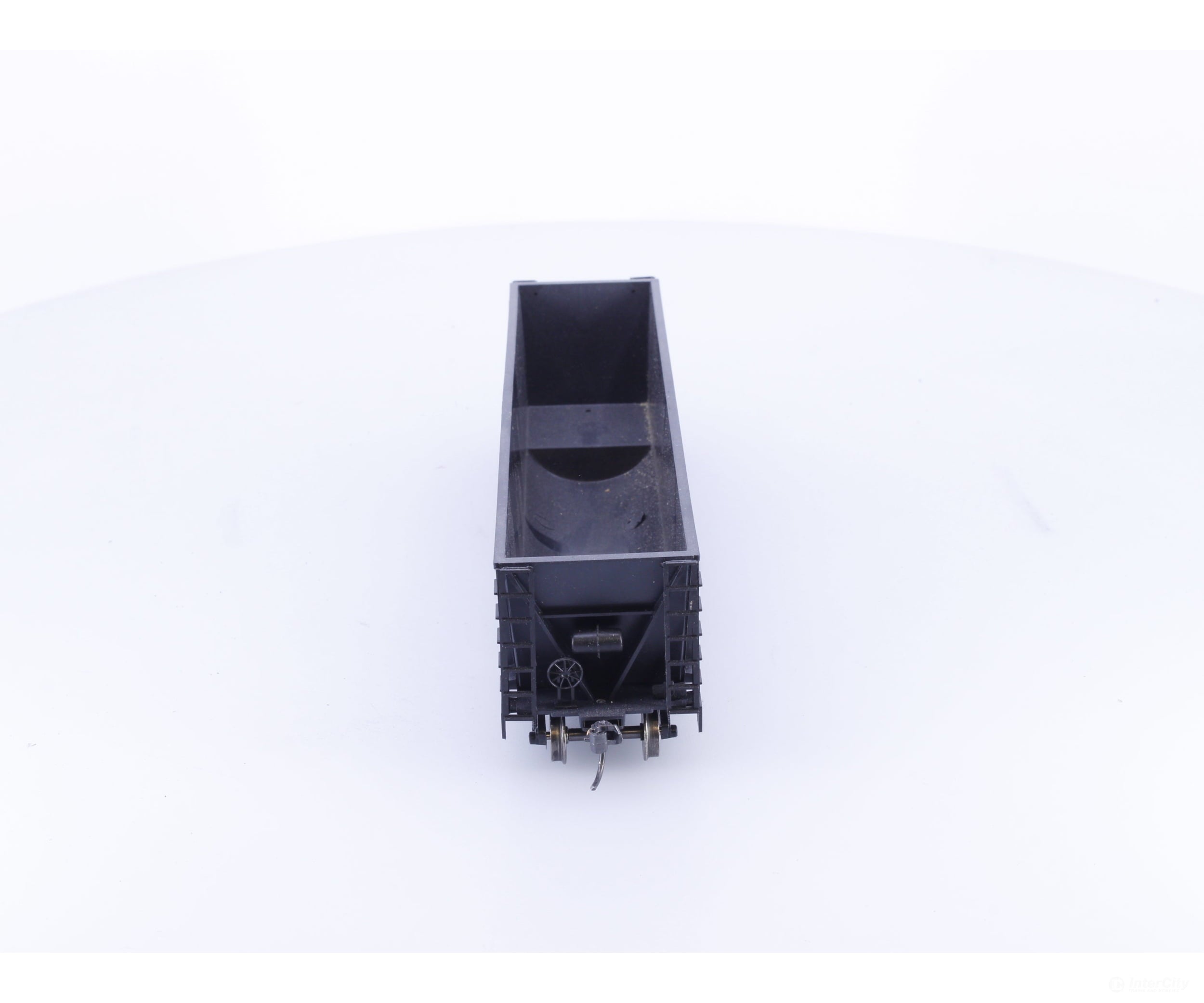 Roundhouse 1660 HO 50’ Bathtub Gondola #100 Undecorated - Freight Cars