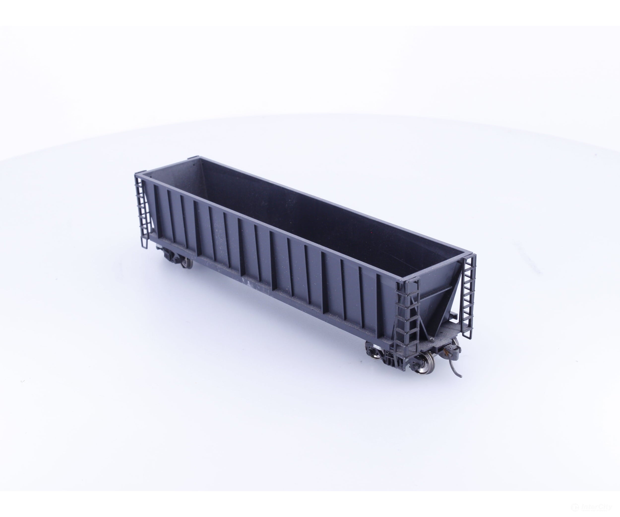 Roundhouse 1660 HO 50’ Bathtub Gondola #103 Undecorated - Freight Cars