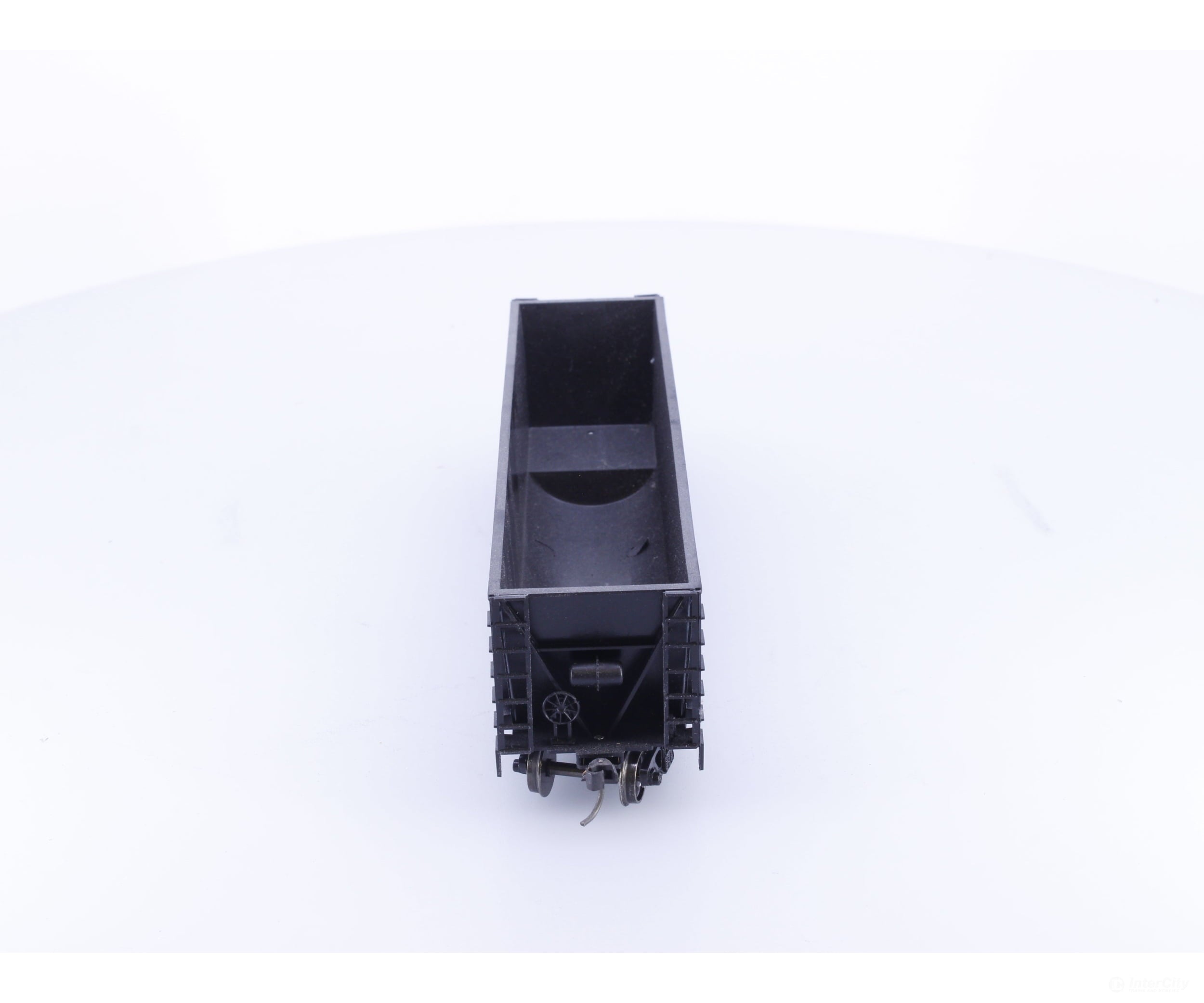 Roundhouse 1660 HO 50’ Bathtub Gondola #104 Undecorated - Freight Cars