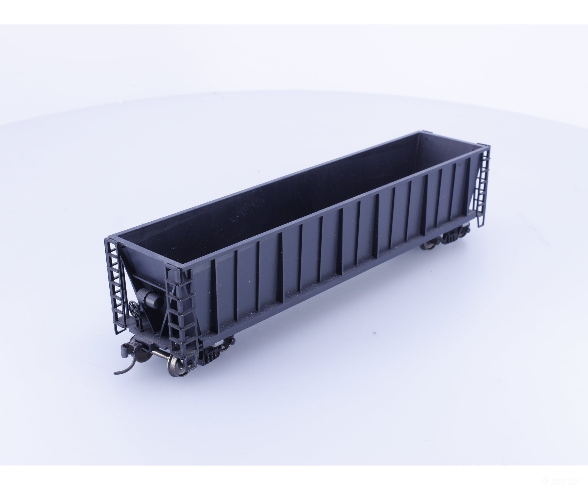 Roundhouse 1660 HO 50’ Bathtub Gondola #11 Undecorated - Freight Cars