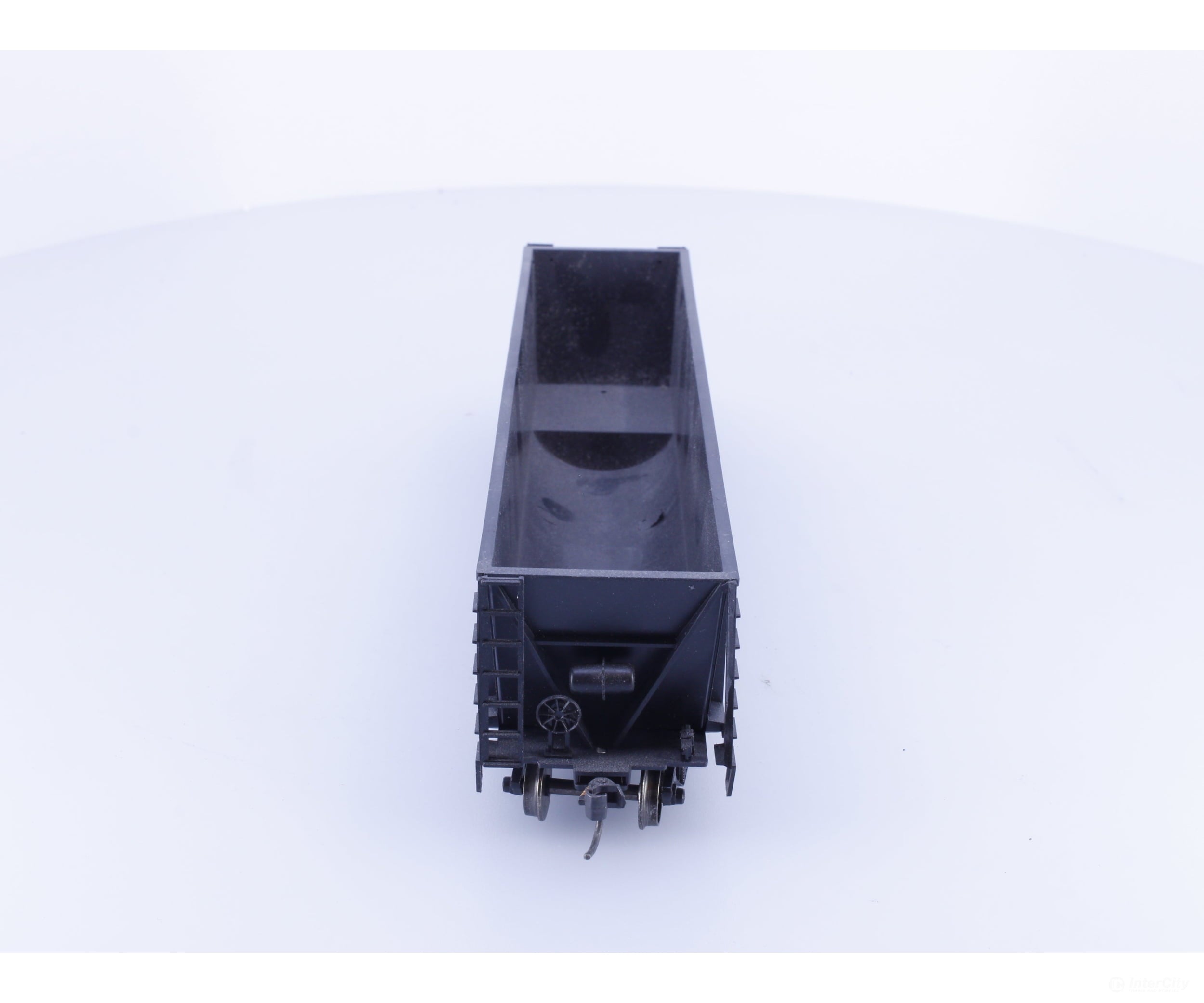 Roundhouse 1660 HO 50’ Bathtub Gondola #14 Undecorated - Freight Cars