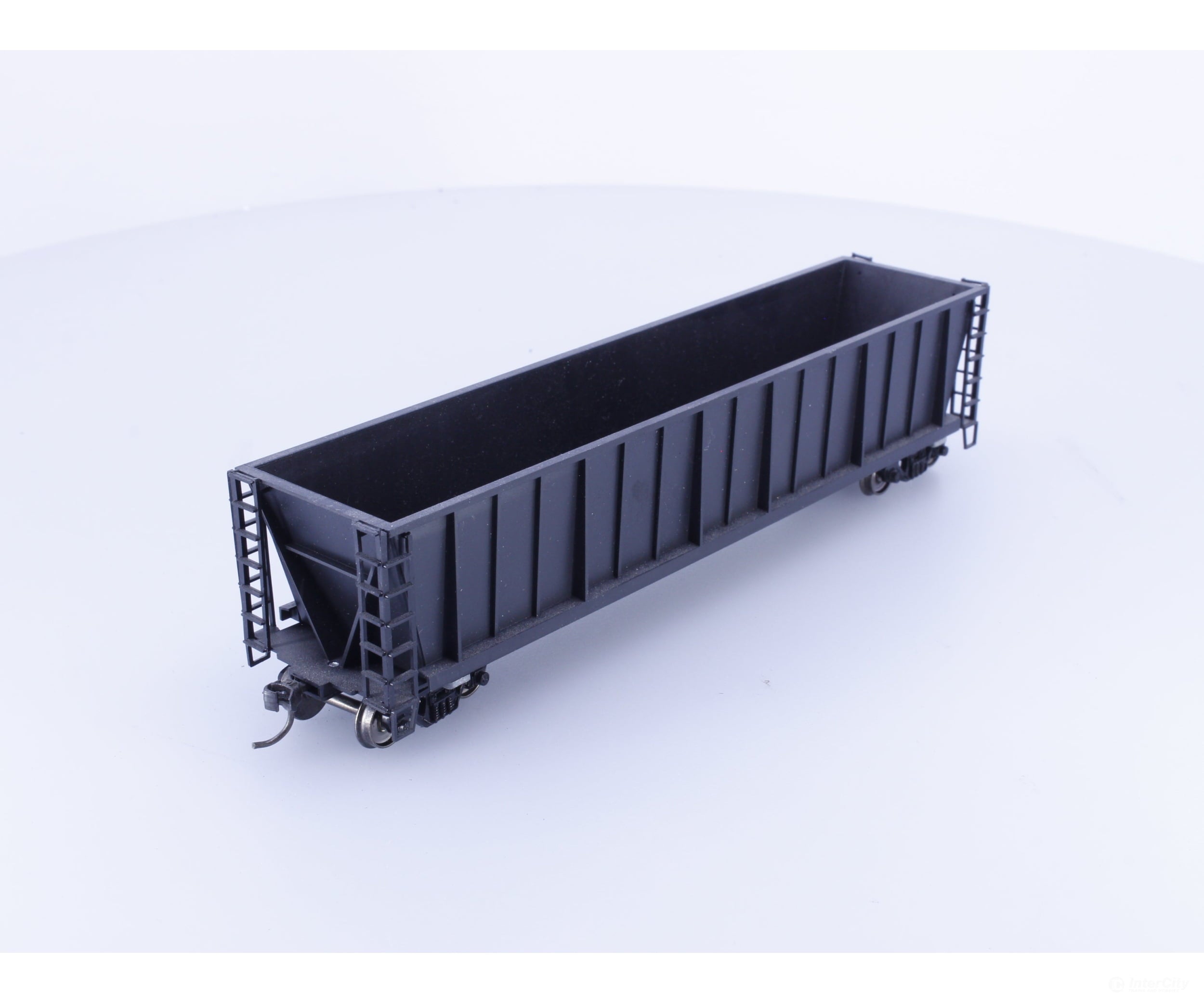 Roundhouse 1660 HO 50’ Bathtub Gondola #15 Undecorated - Freight Cars